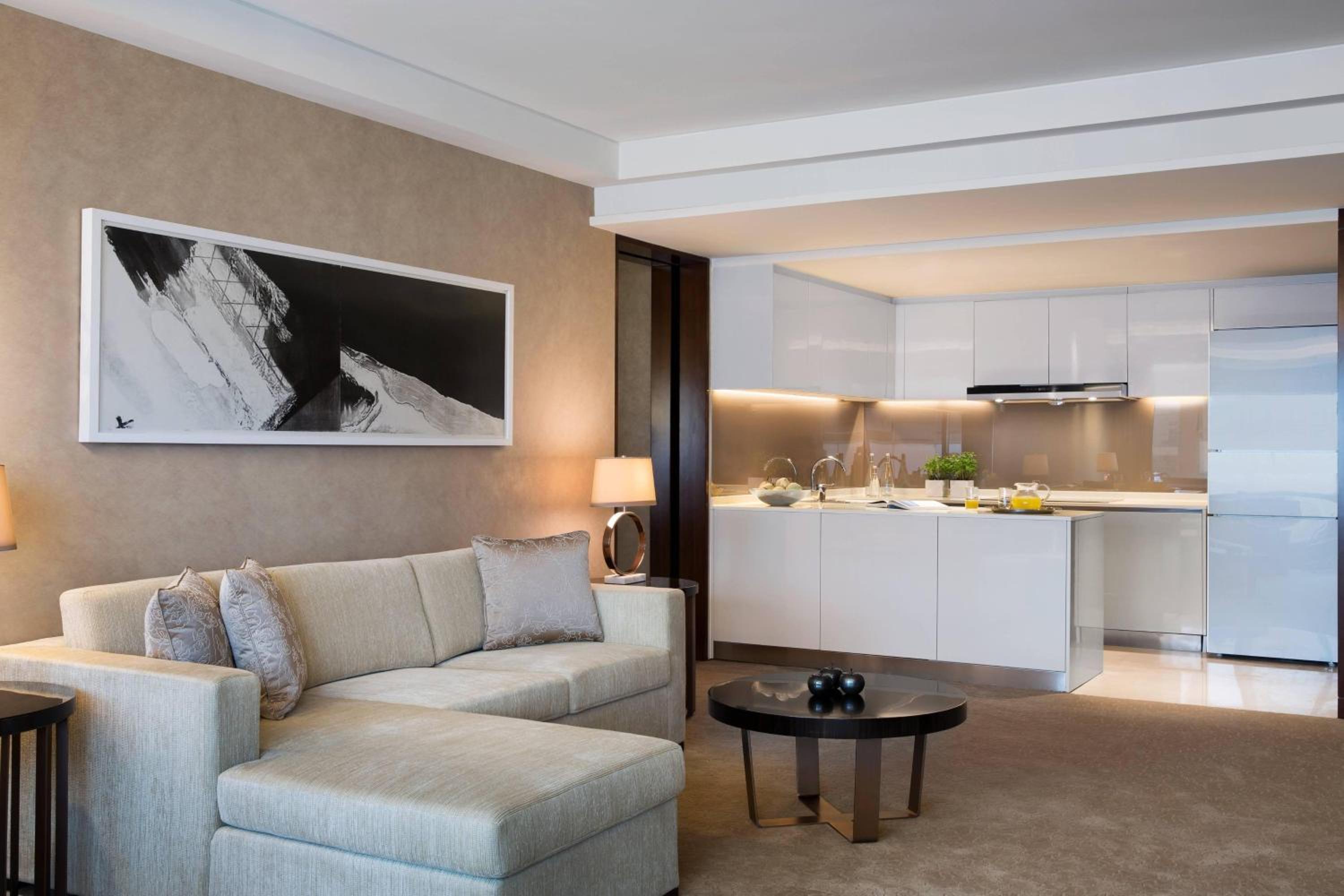 Residence Suite, 1 Bedroom Suite, 1 King photo 3