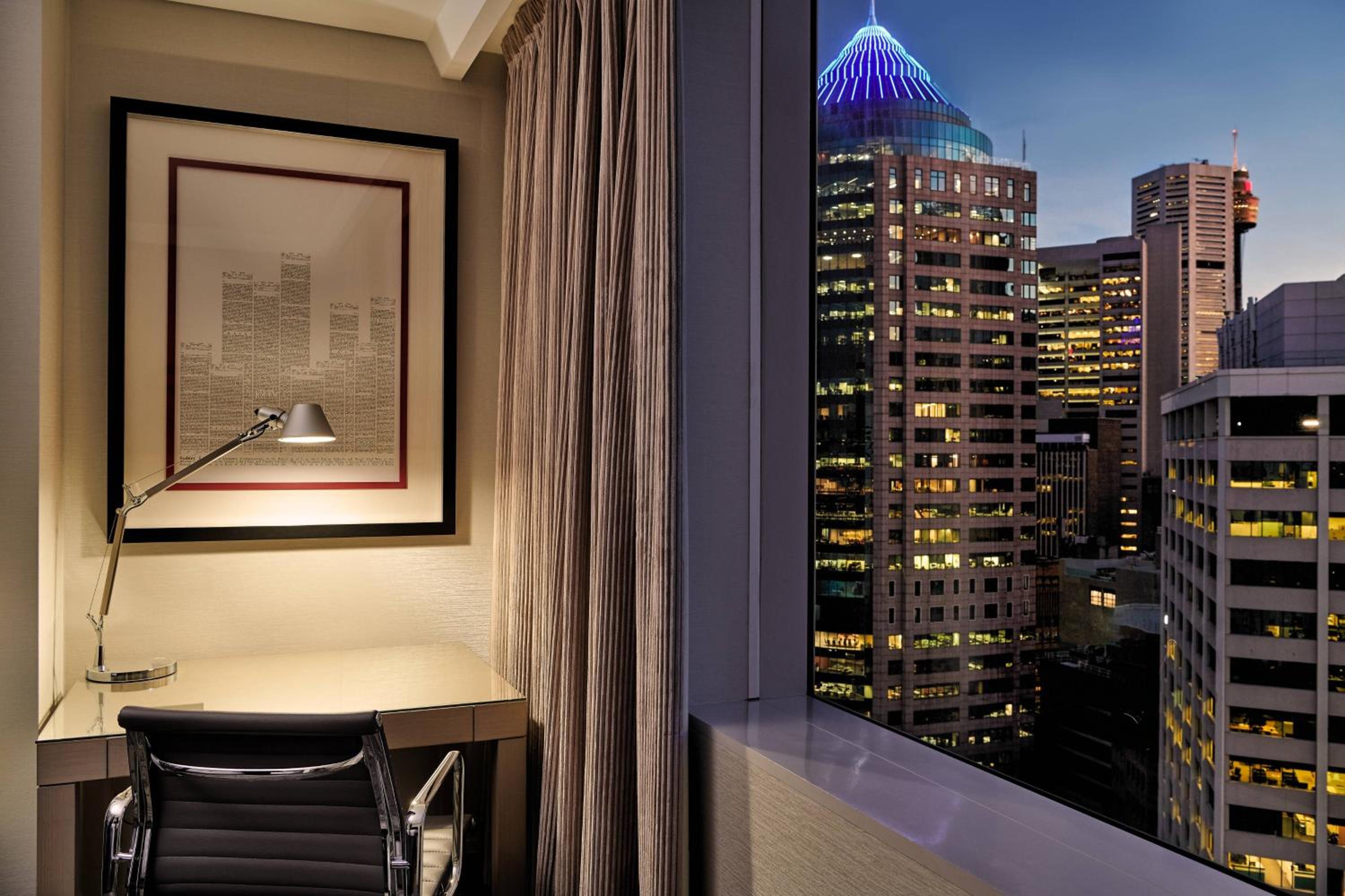 Deluxe Guest room, 2 Double Beds with Cityscape View