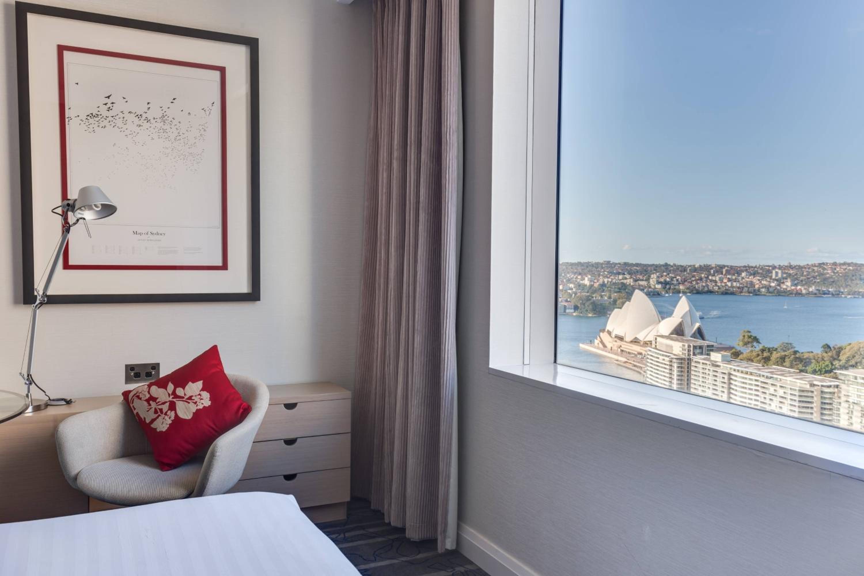Double Room with Club Lounge Access with Opera House View