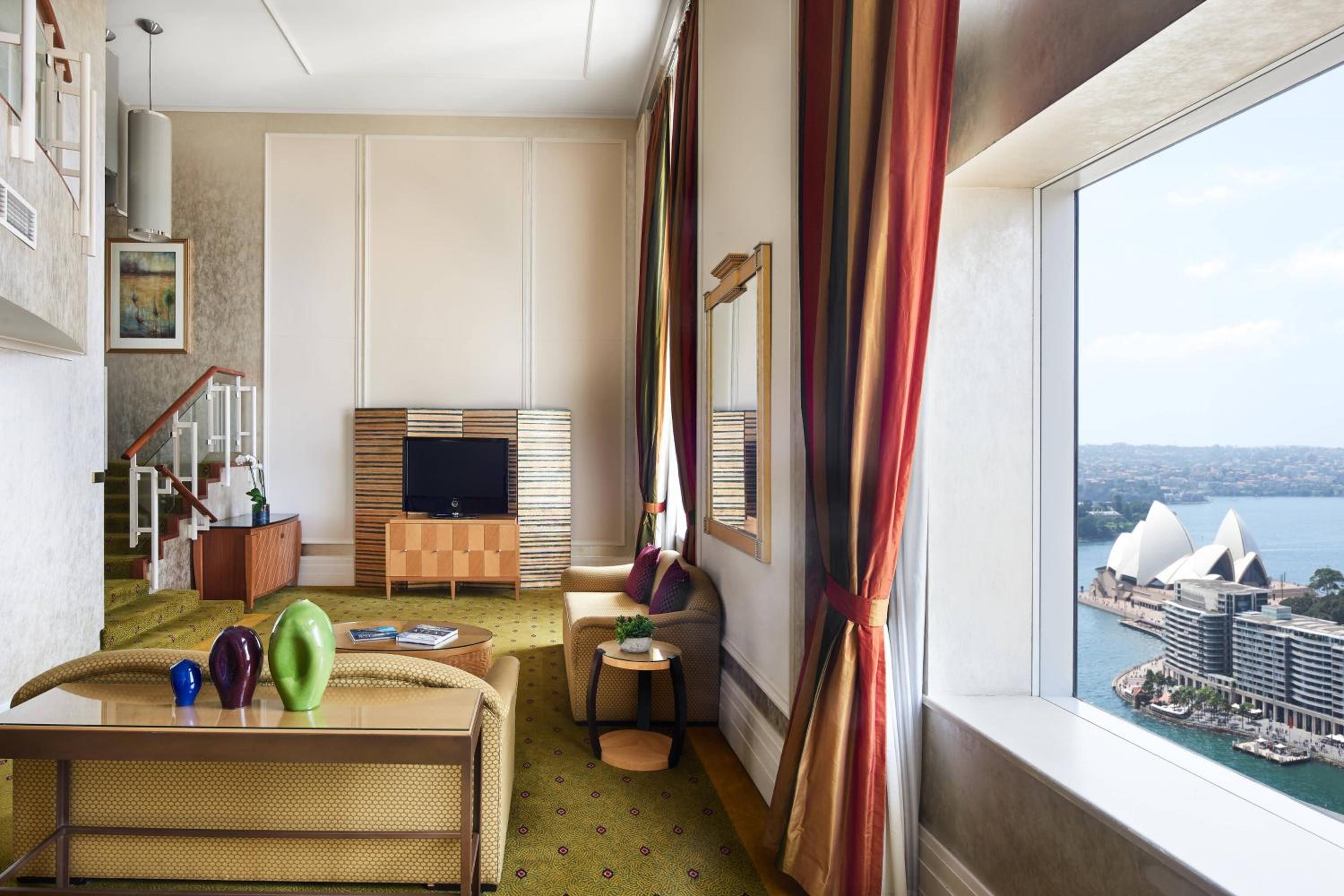 Two-Bedroom Presidential Suite with Harbor View thumbnail 6