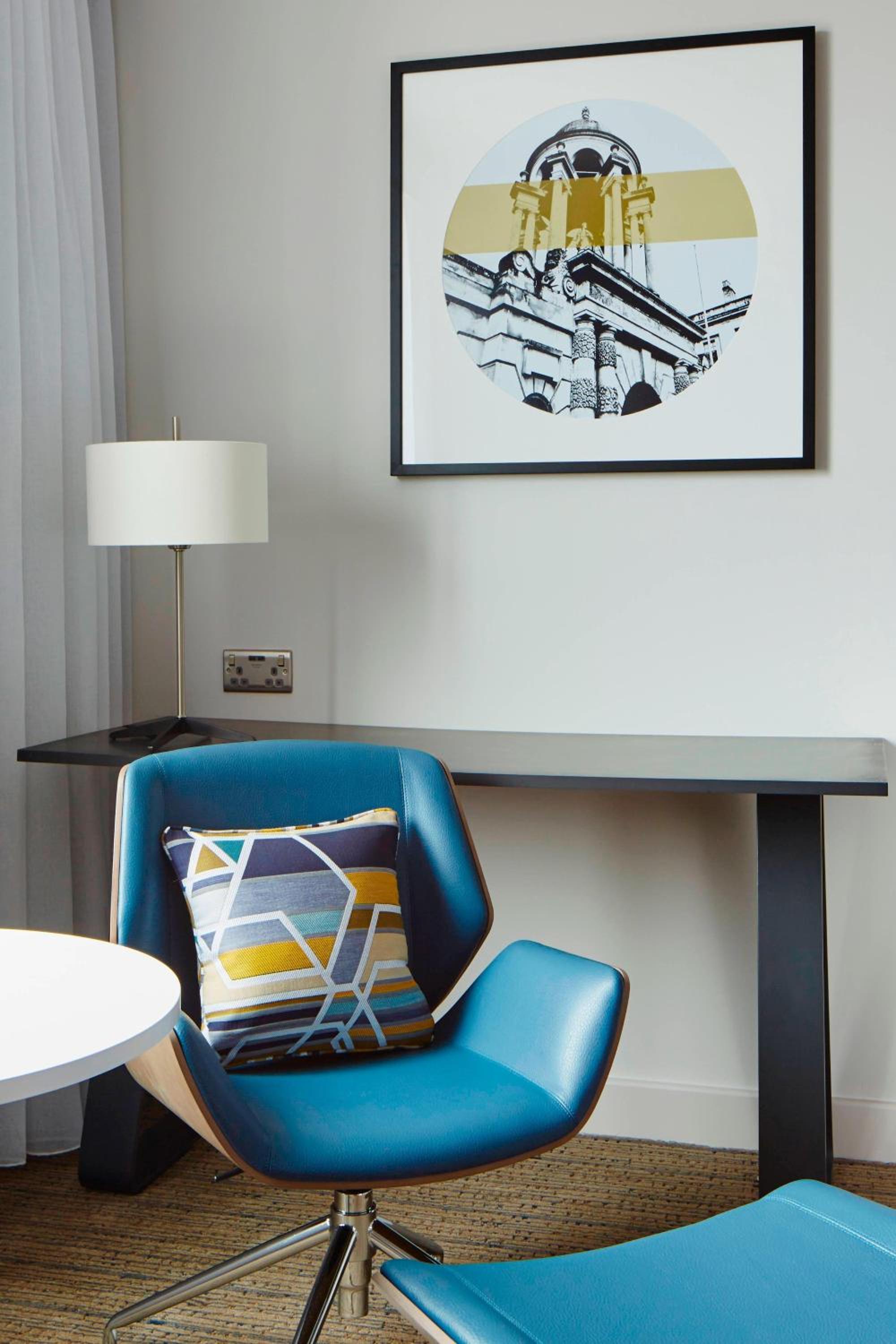 Deluxe King Room - Photo 4
