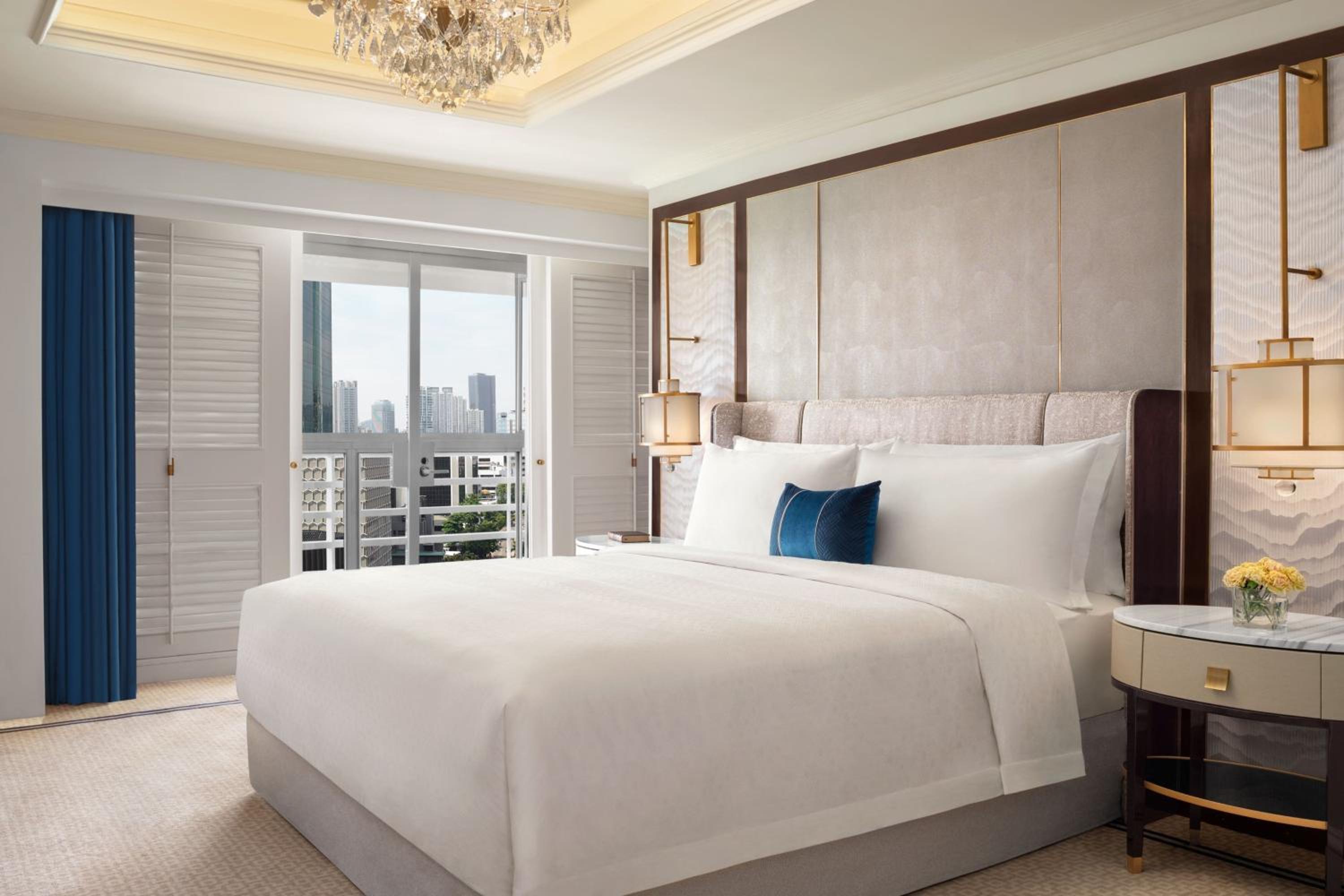 Caroline Astor One-Bedroom King Suite with Balcony - Photo 1