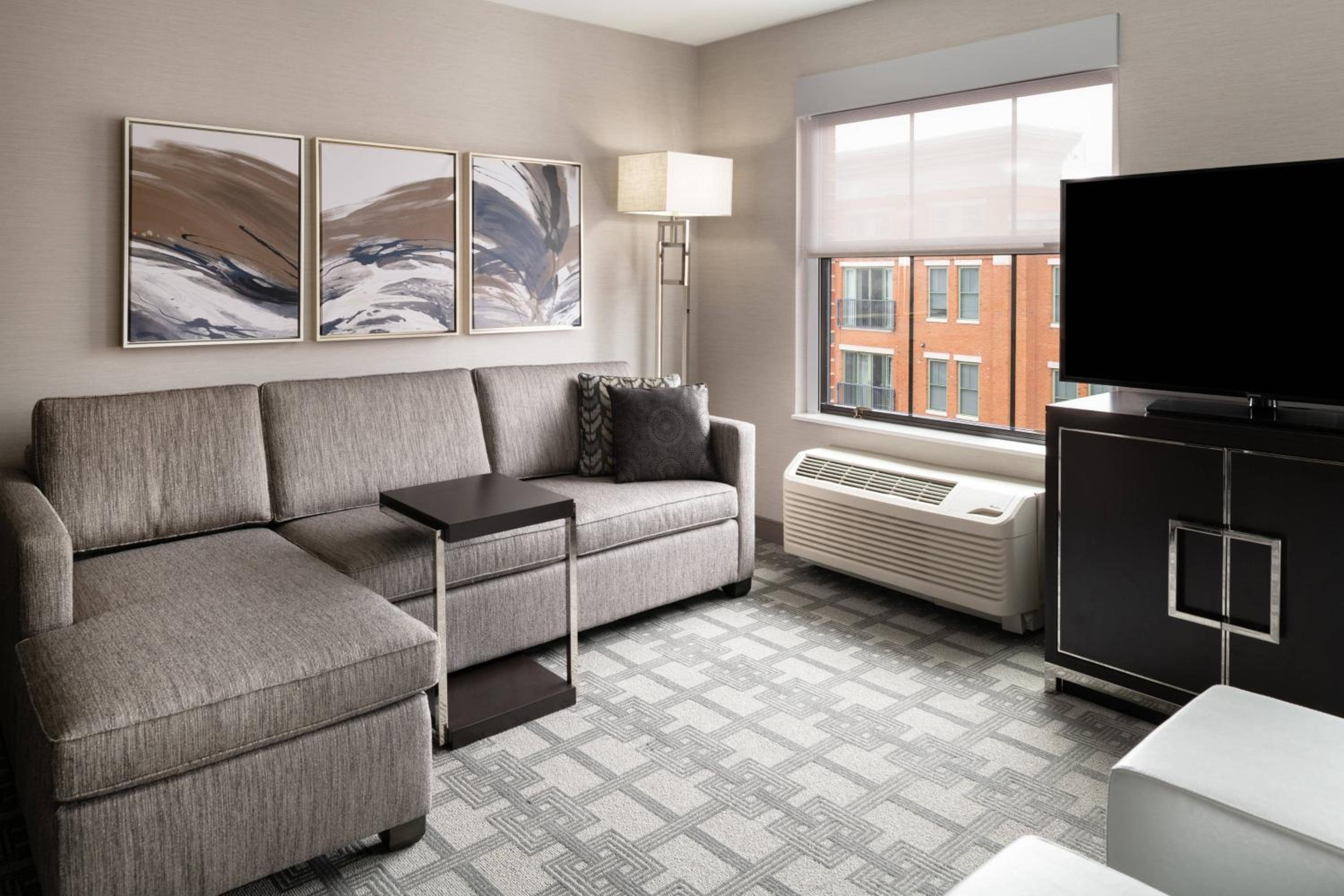 King Studio with Sofa Bed photo 1