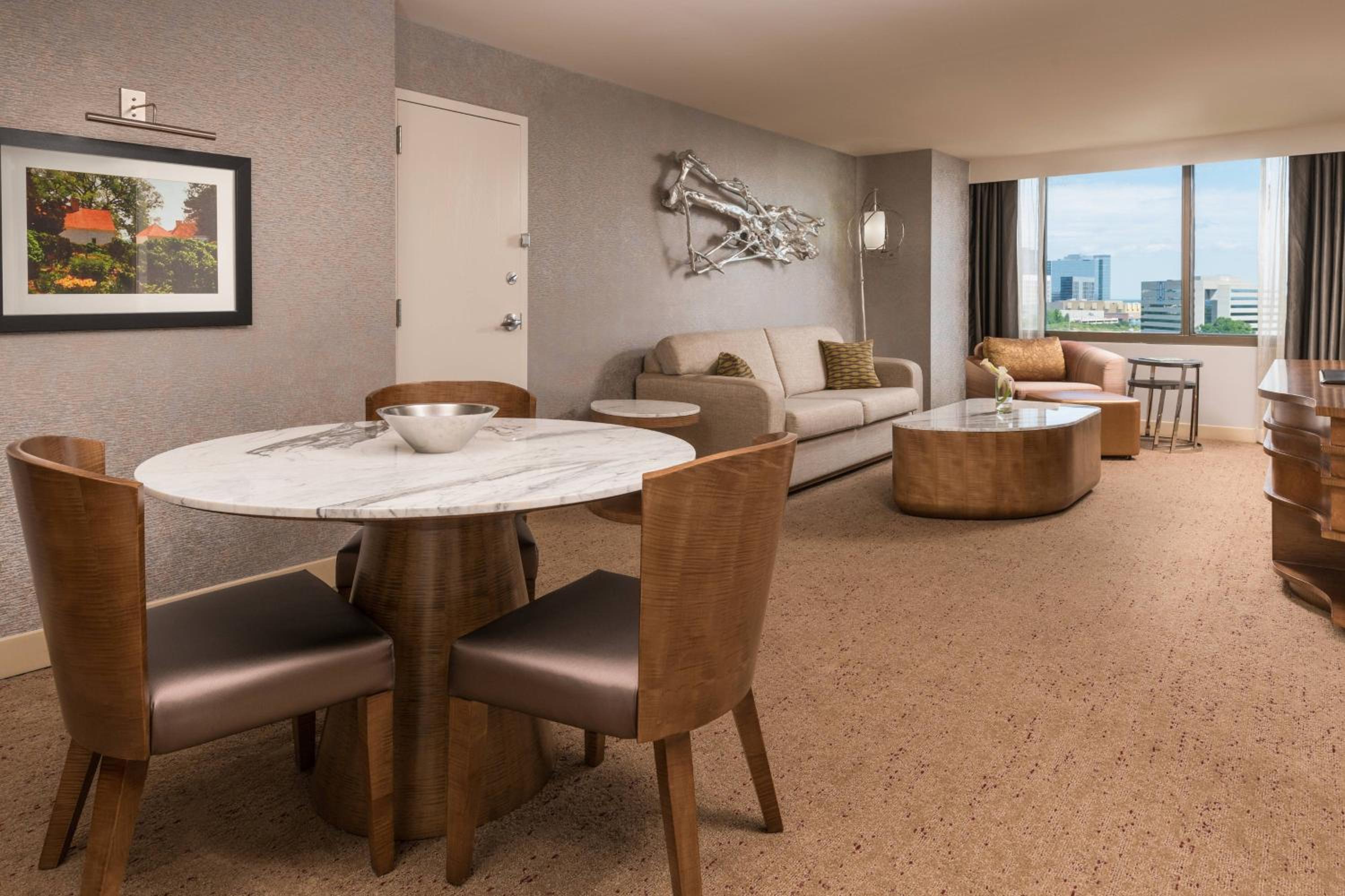 Junior Suite, 1 King, Sofa bed  - Photo 4