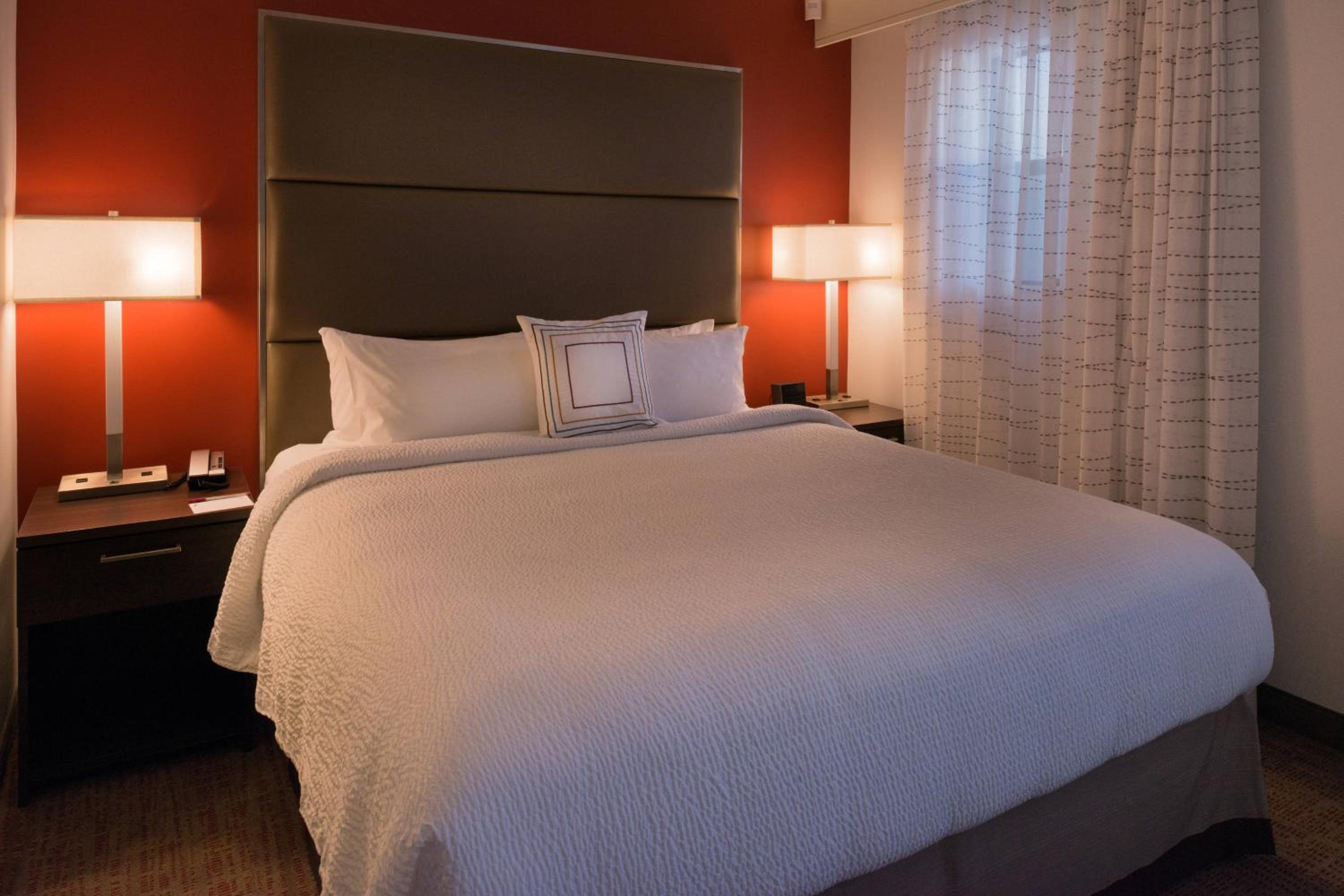 One-Bedroom Suite photo 1