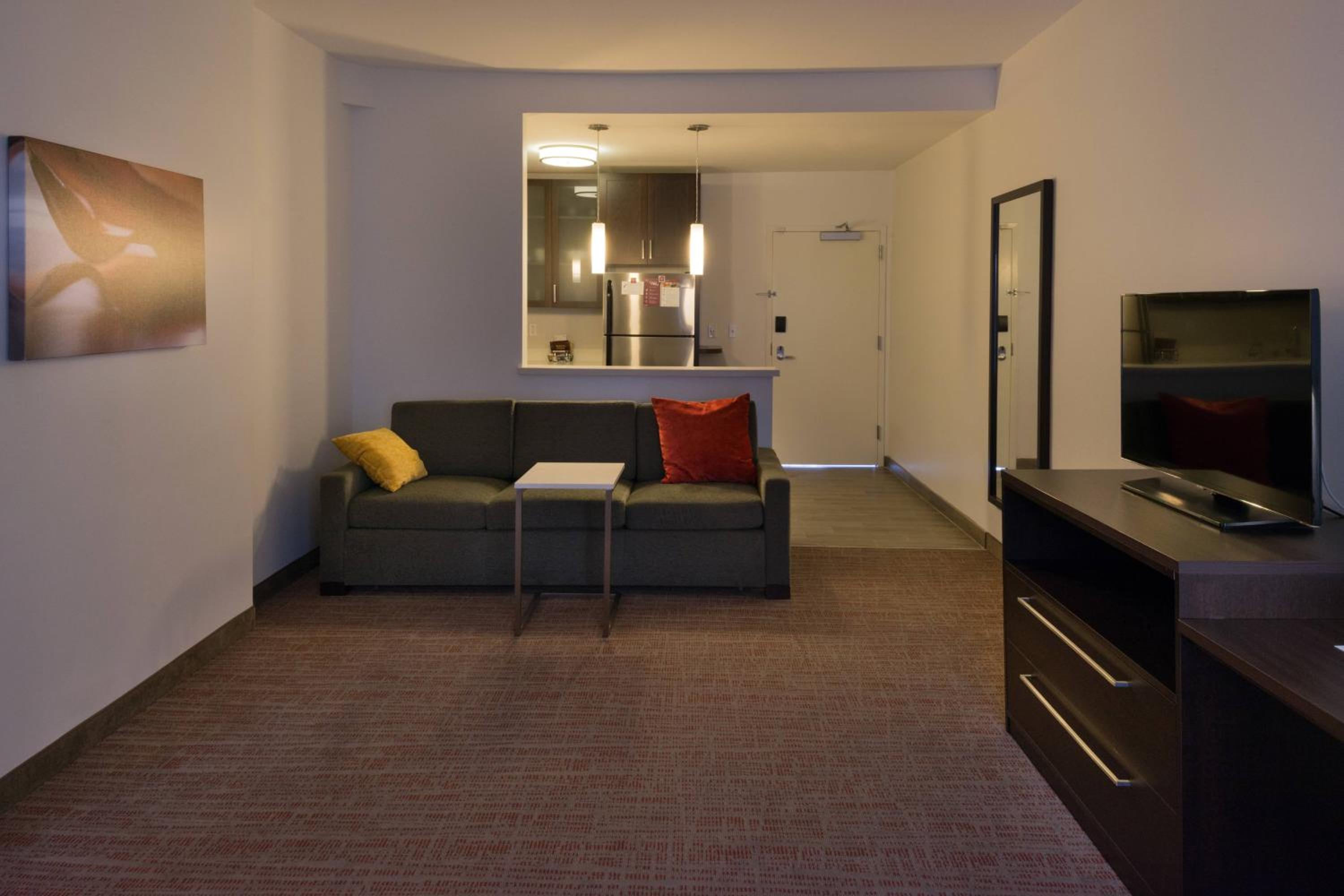 One-Bedroom Suite photo 3