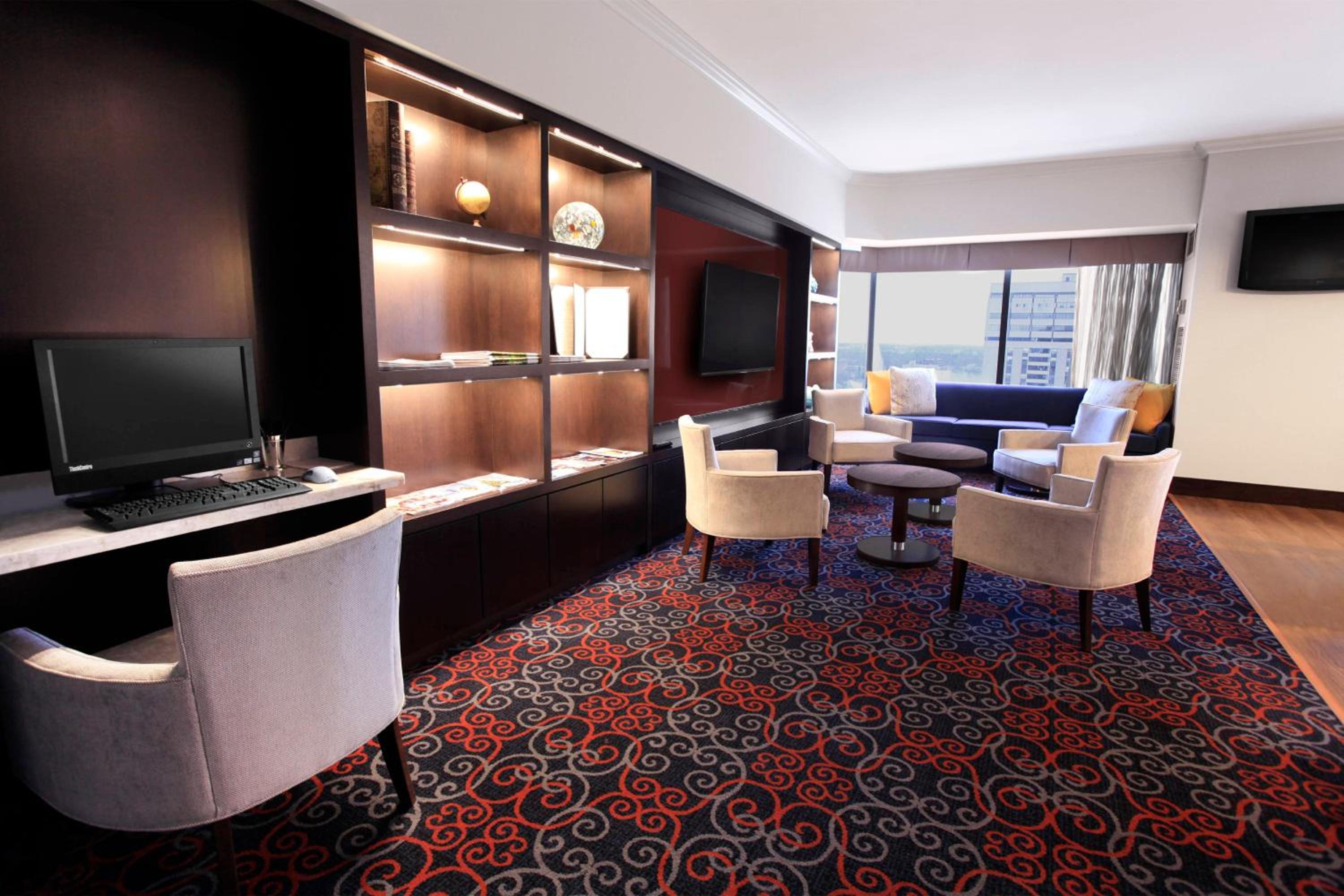 Club King Room