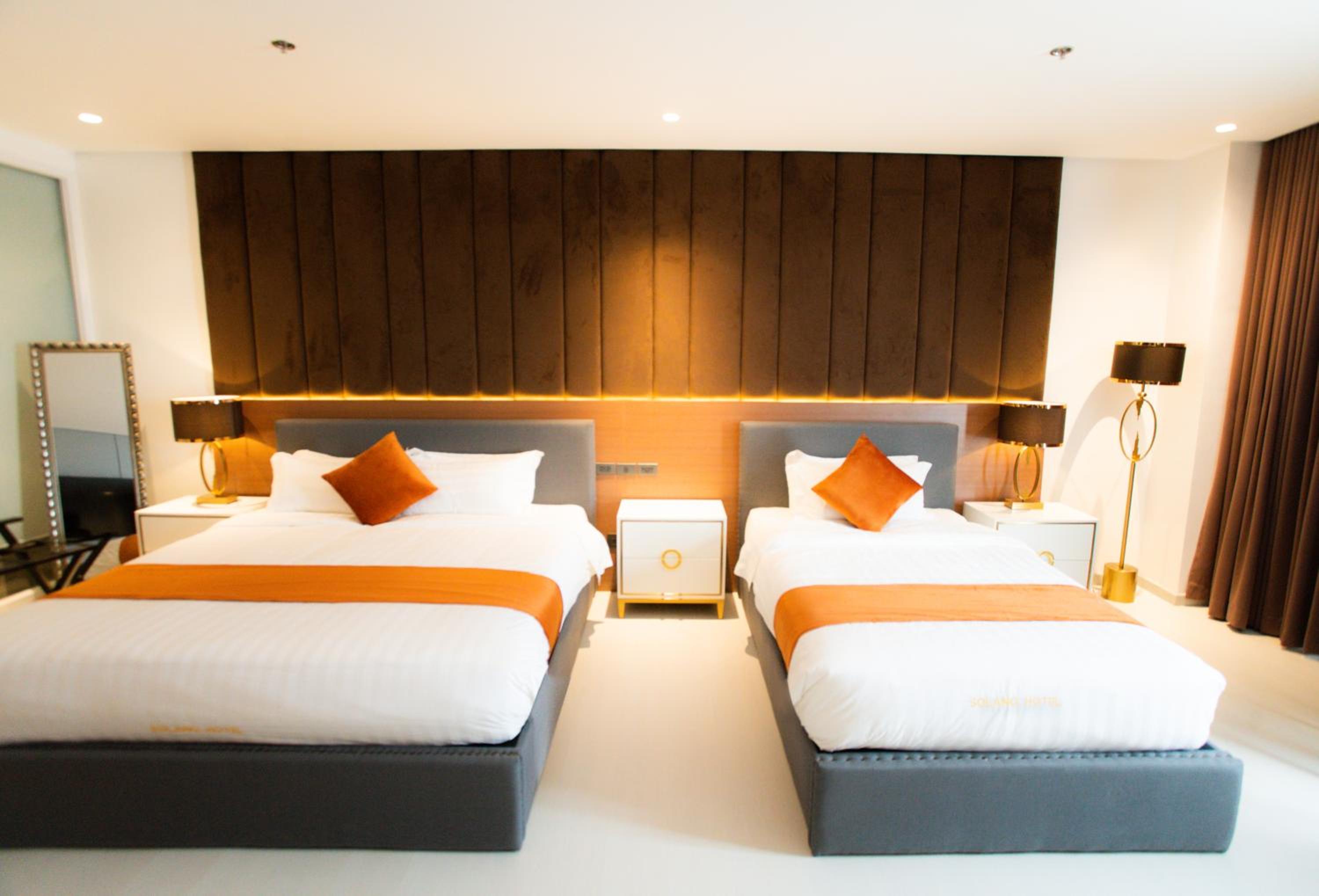 Suite - Photo 4