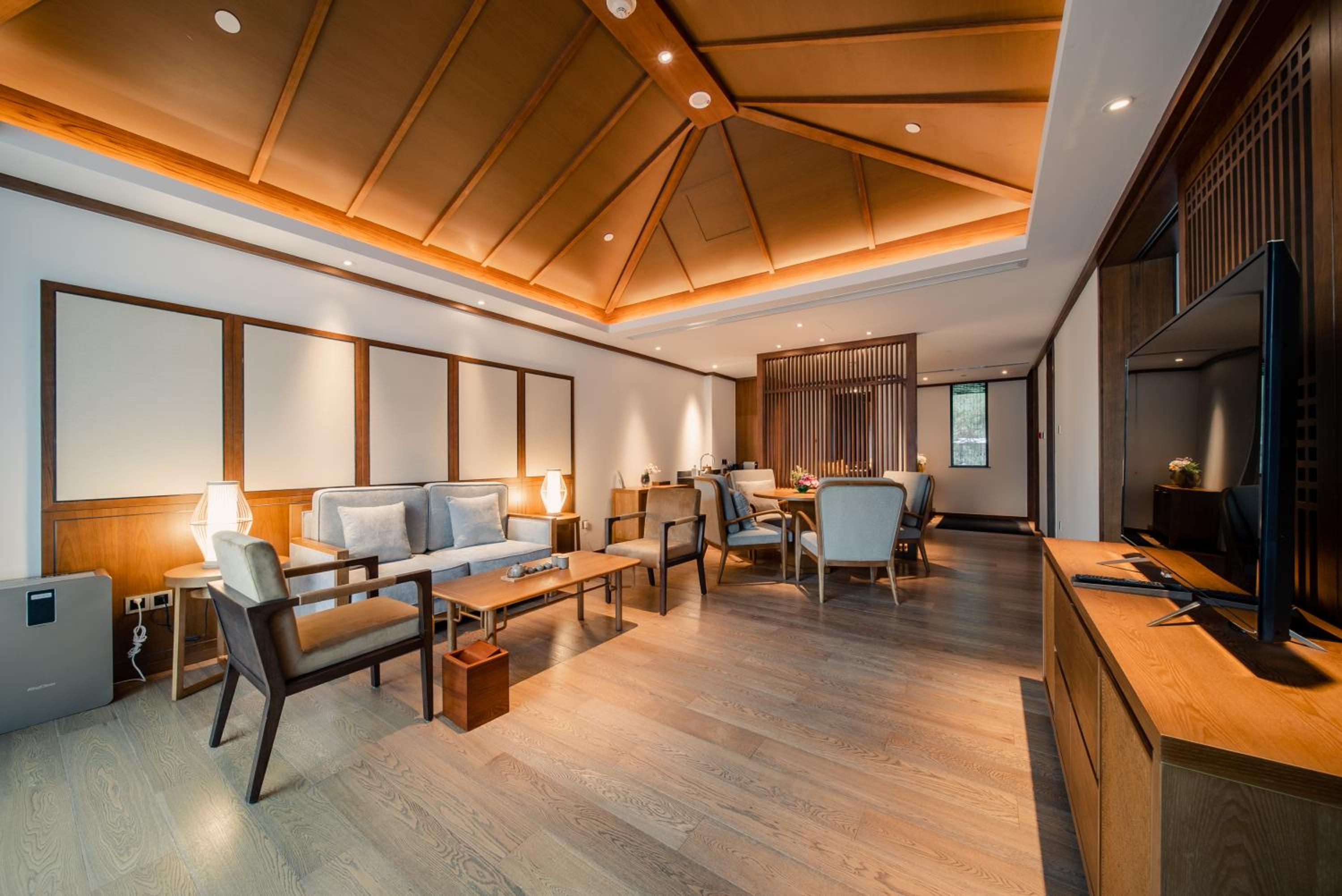 One-Bedroom Suite