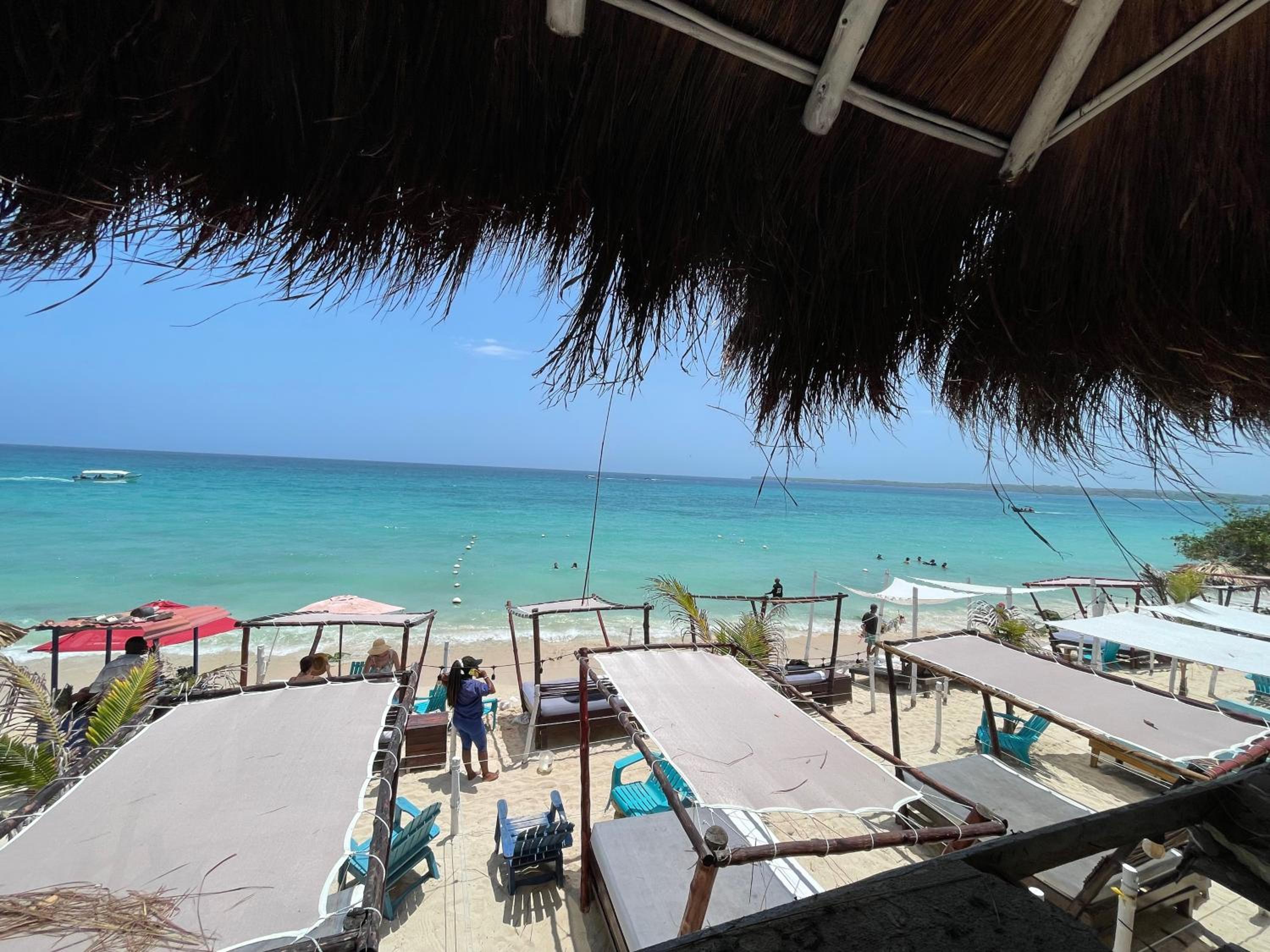 Bungalow - Beach Front photo 2