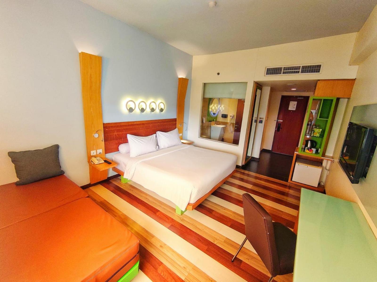 Deluxe Queen Room photo 3
