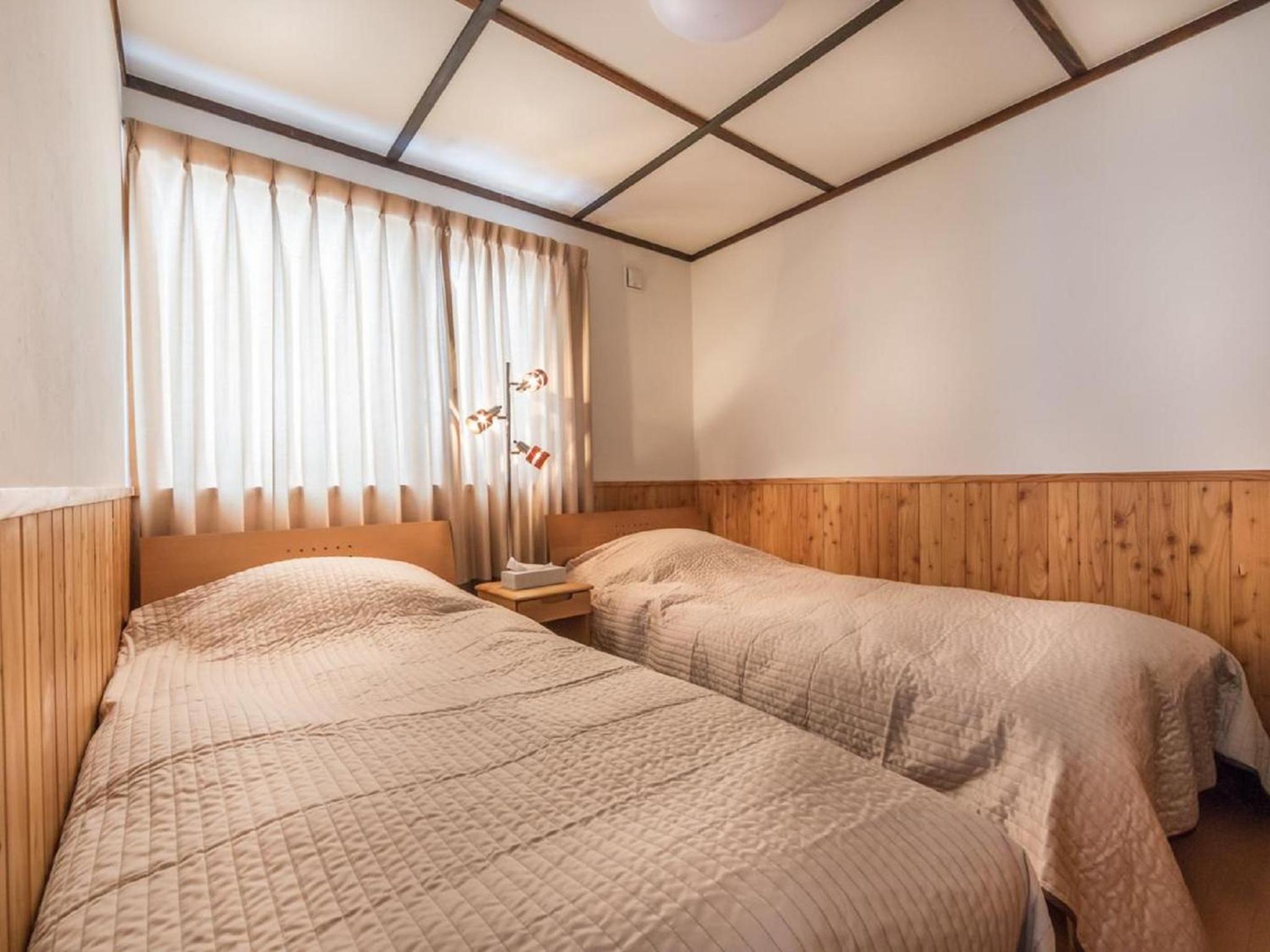 4-Bedroom House - Photo 8