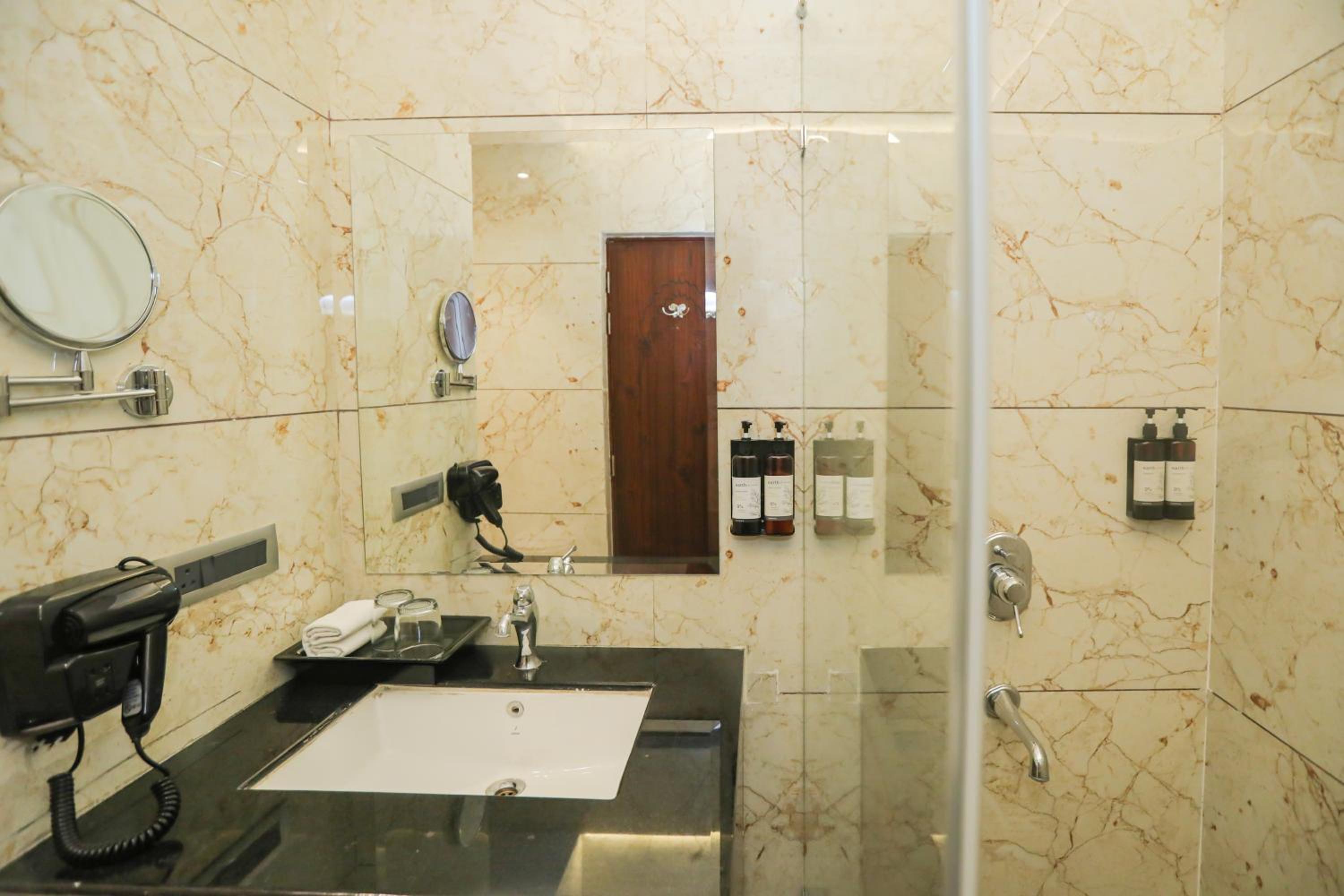  Mughal Standard Room - Photo 15