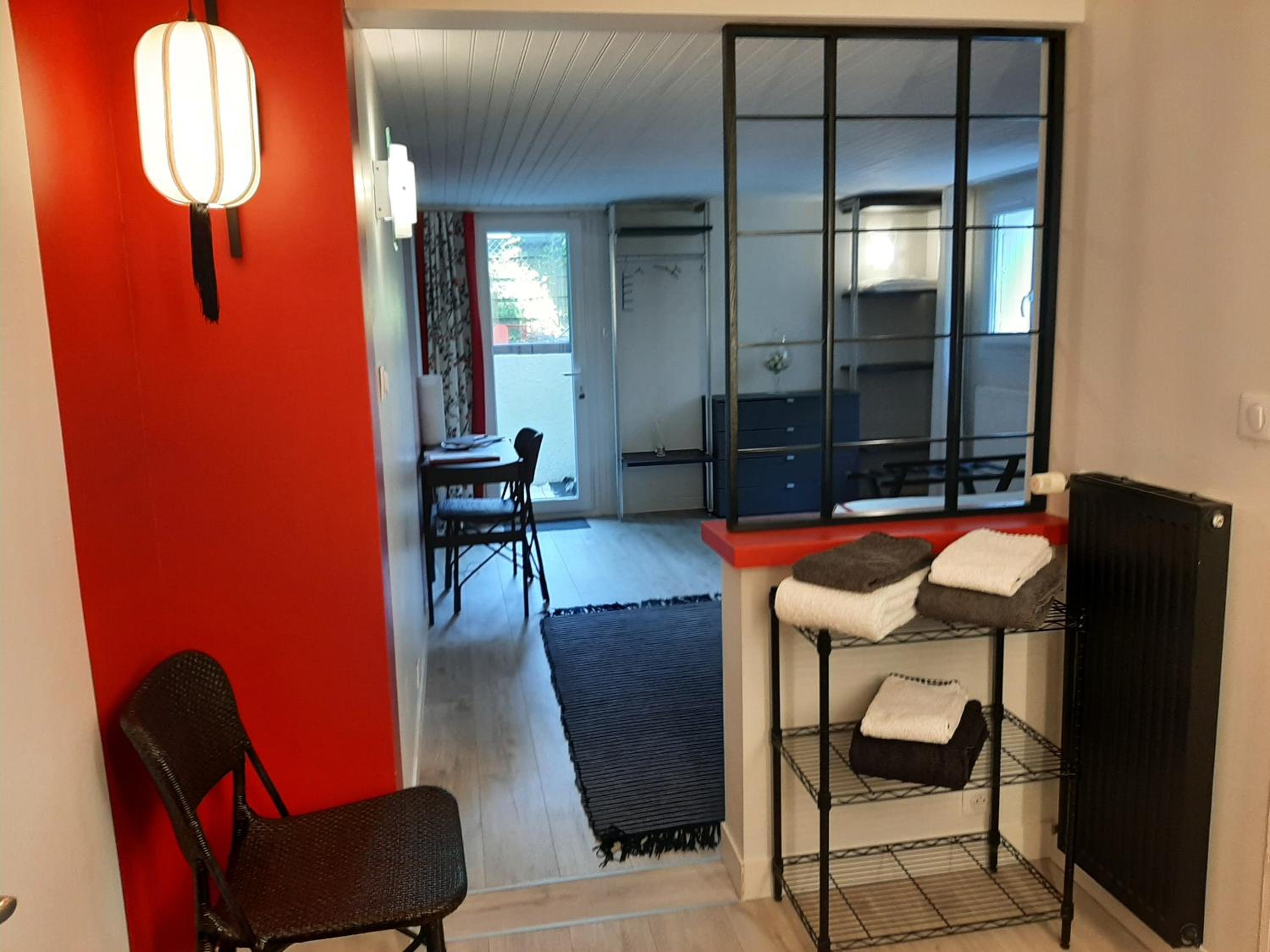 Deluxe Double Room (2 Adults + 1 Child) photo 2