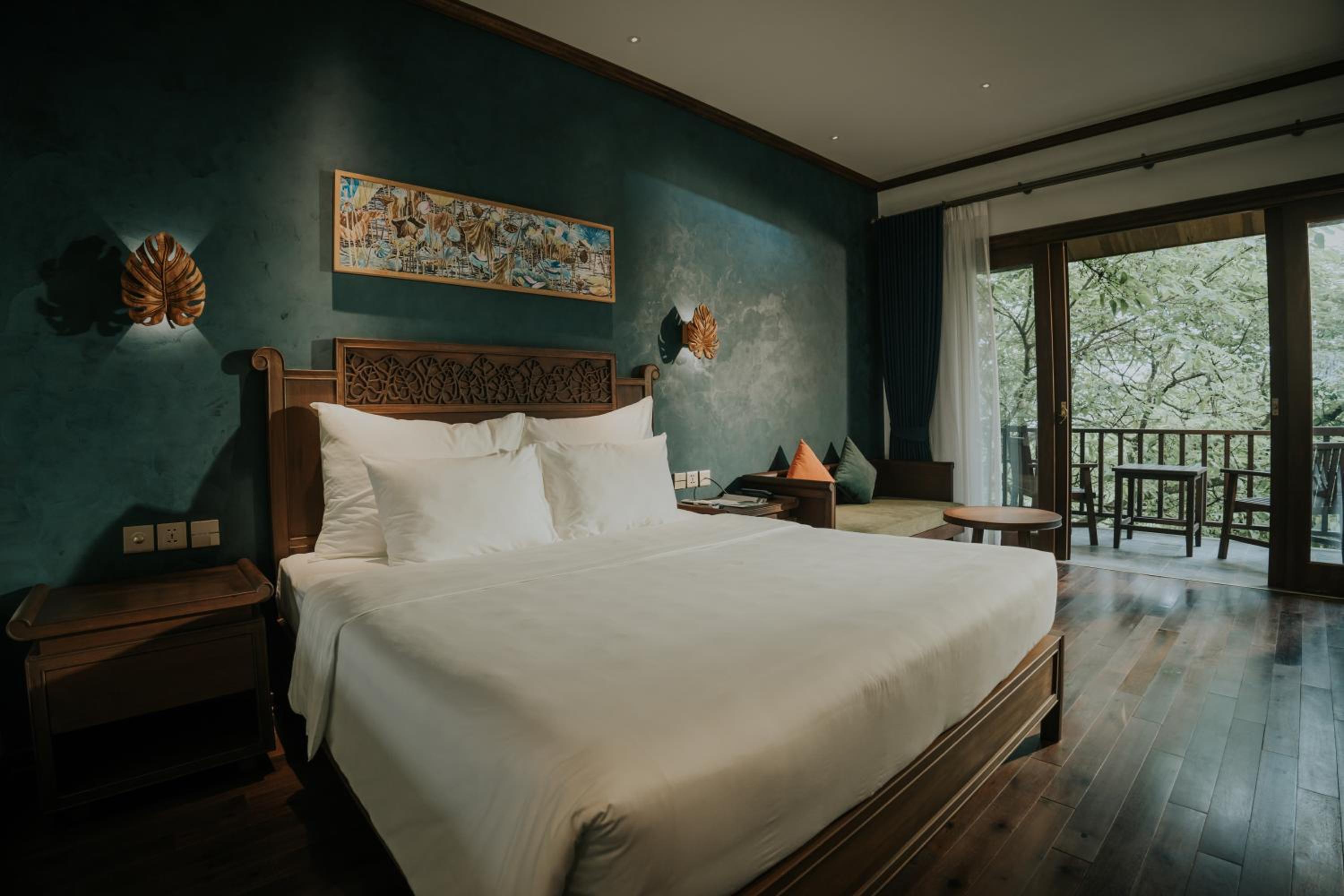 Premier Double Room With Mountain View And Balcony