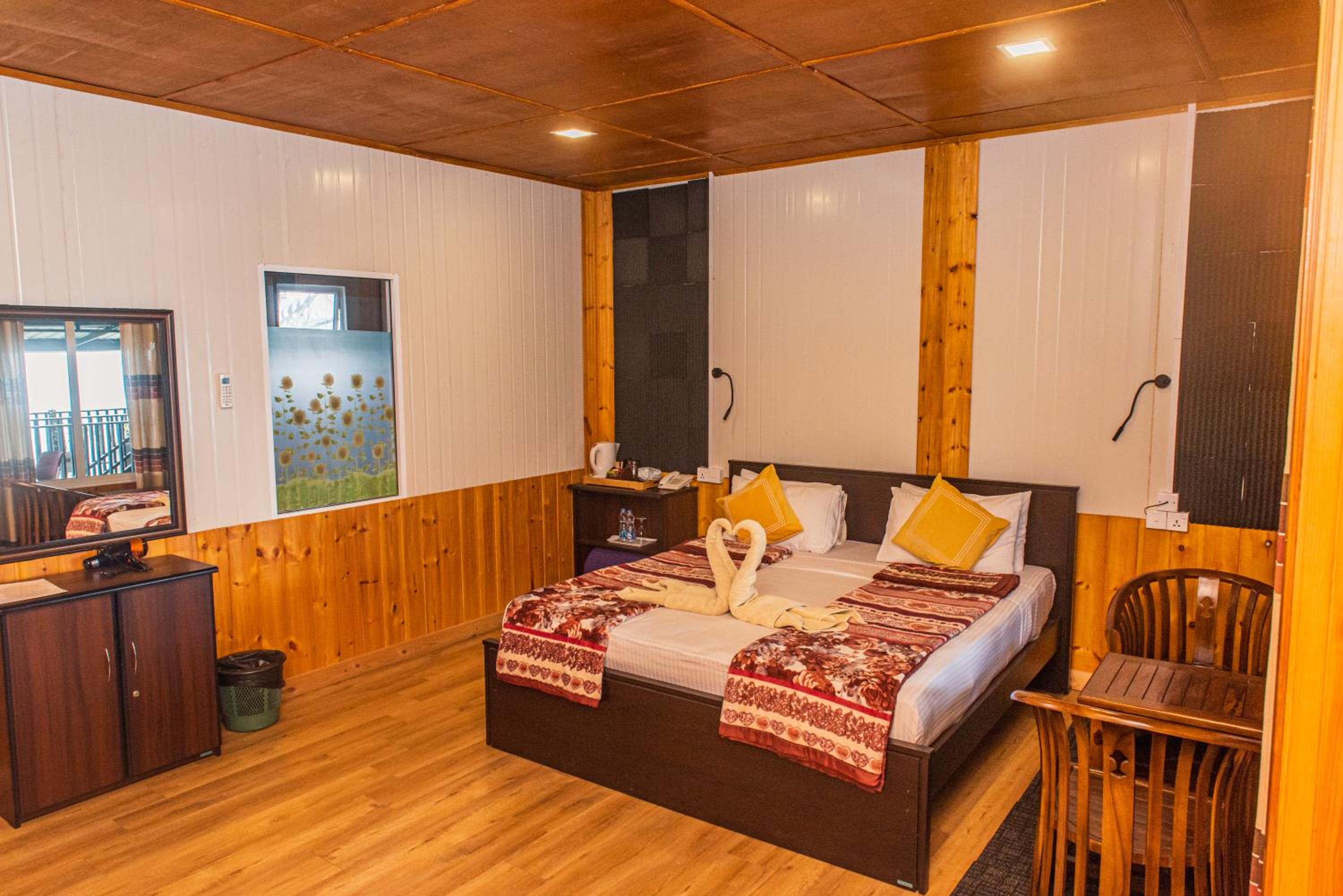 Double Room with Mountain View