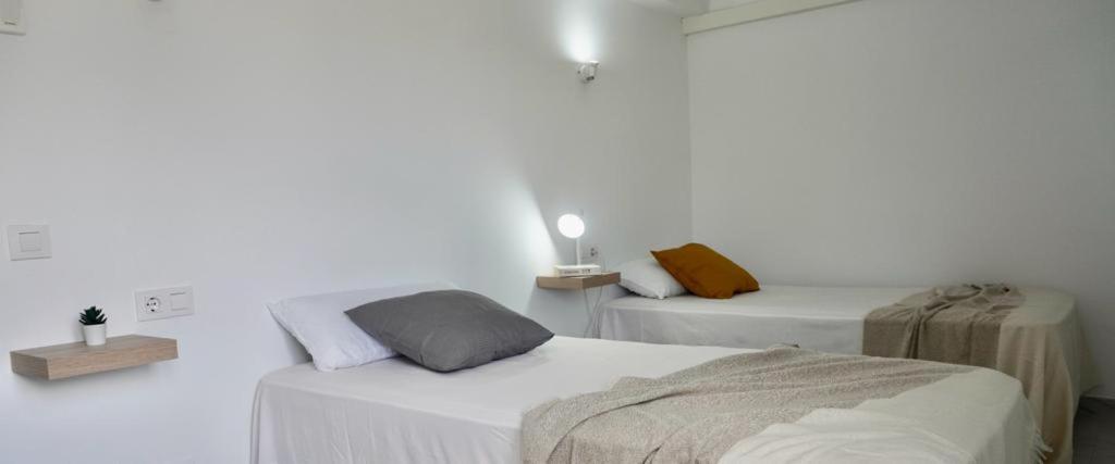 Three-Bedroom Apartment photo 2