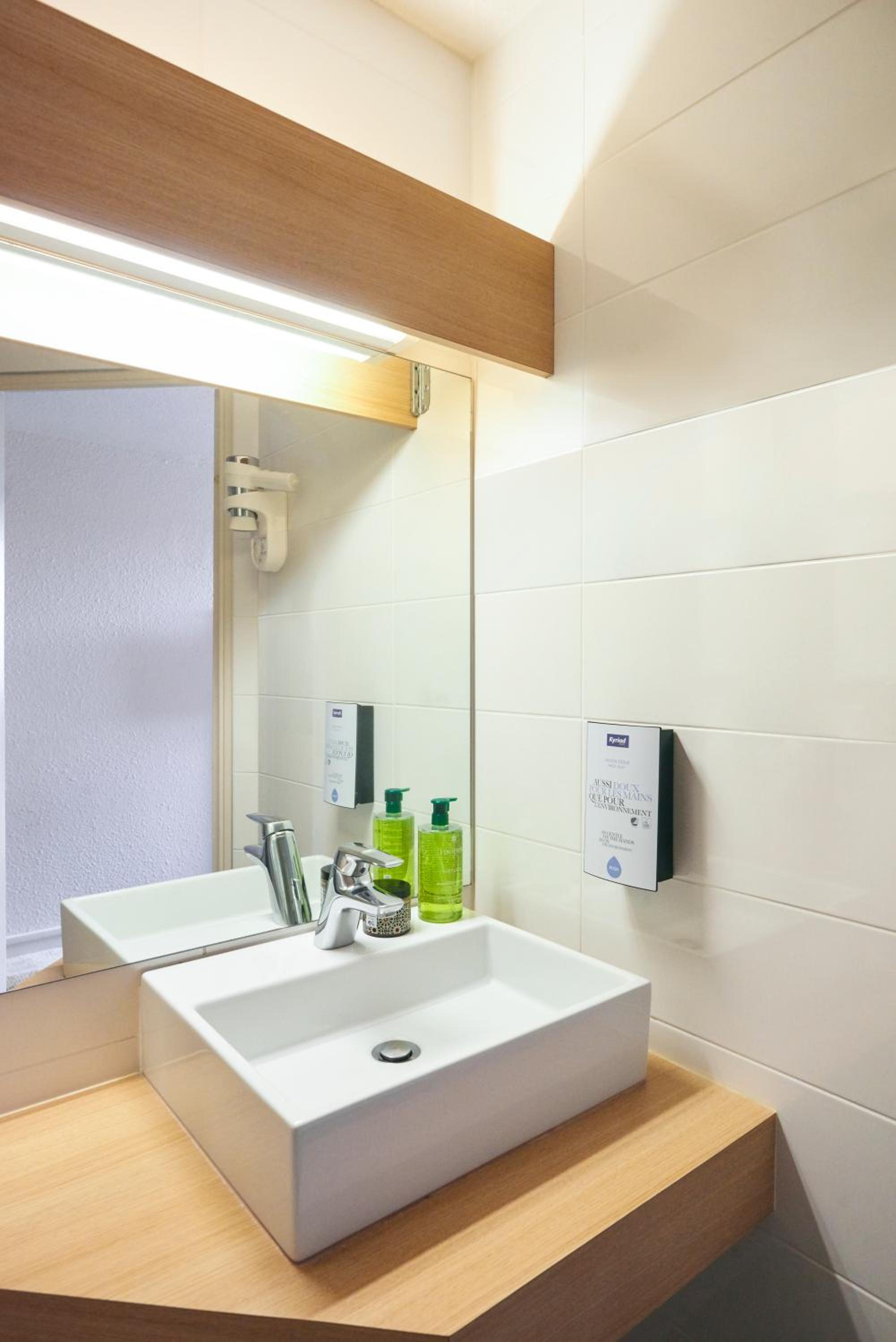 Superior Twin Room - Photo 2