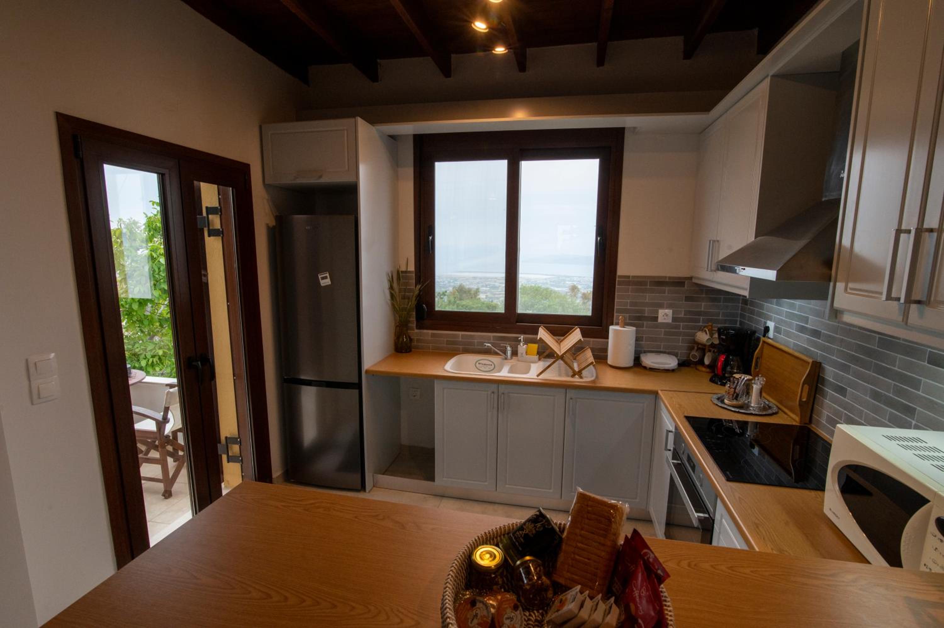 Two-Bedroom House photo 3