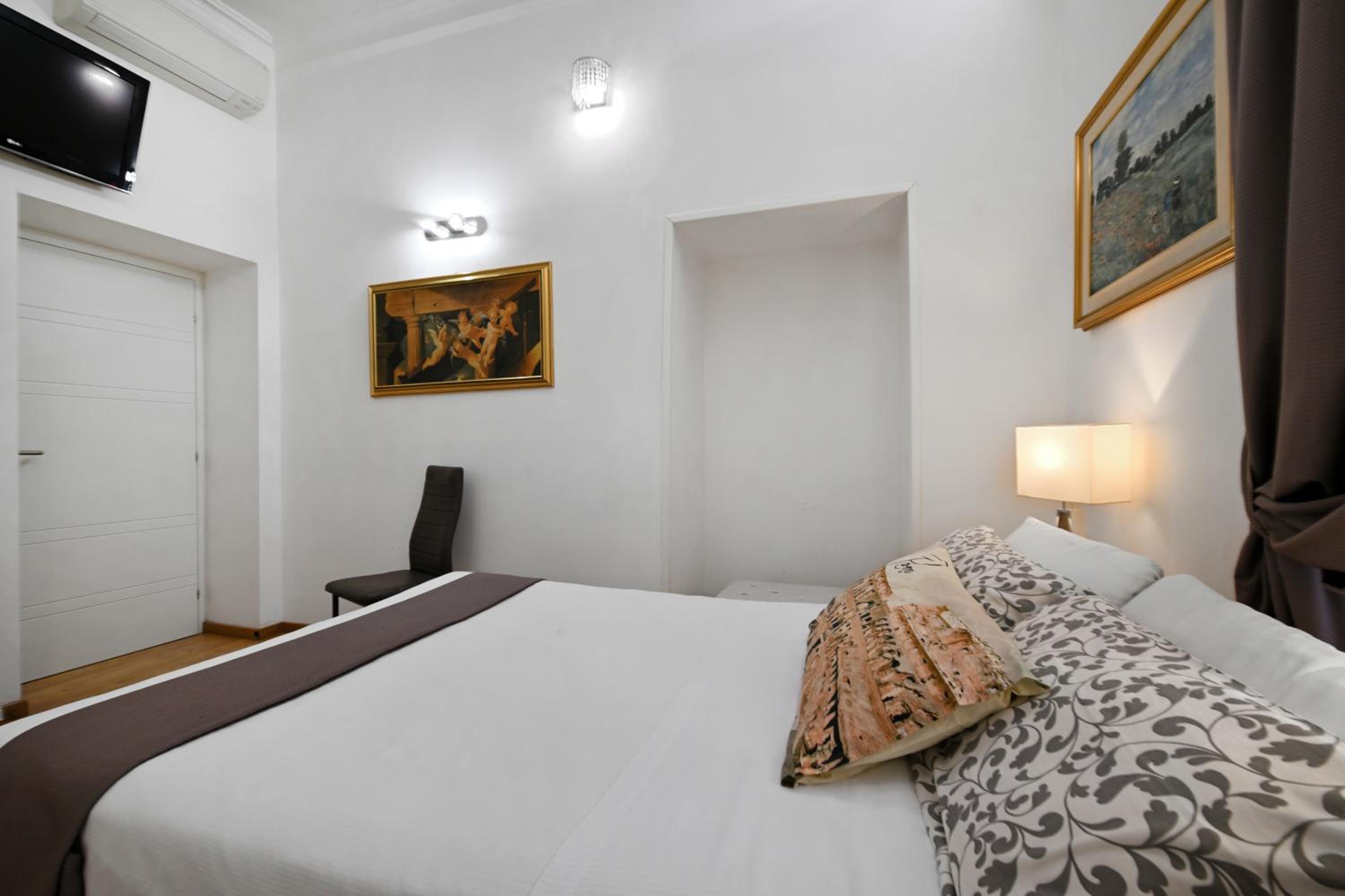 Double Room photo 2