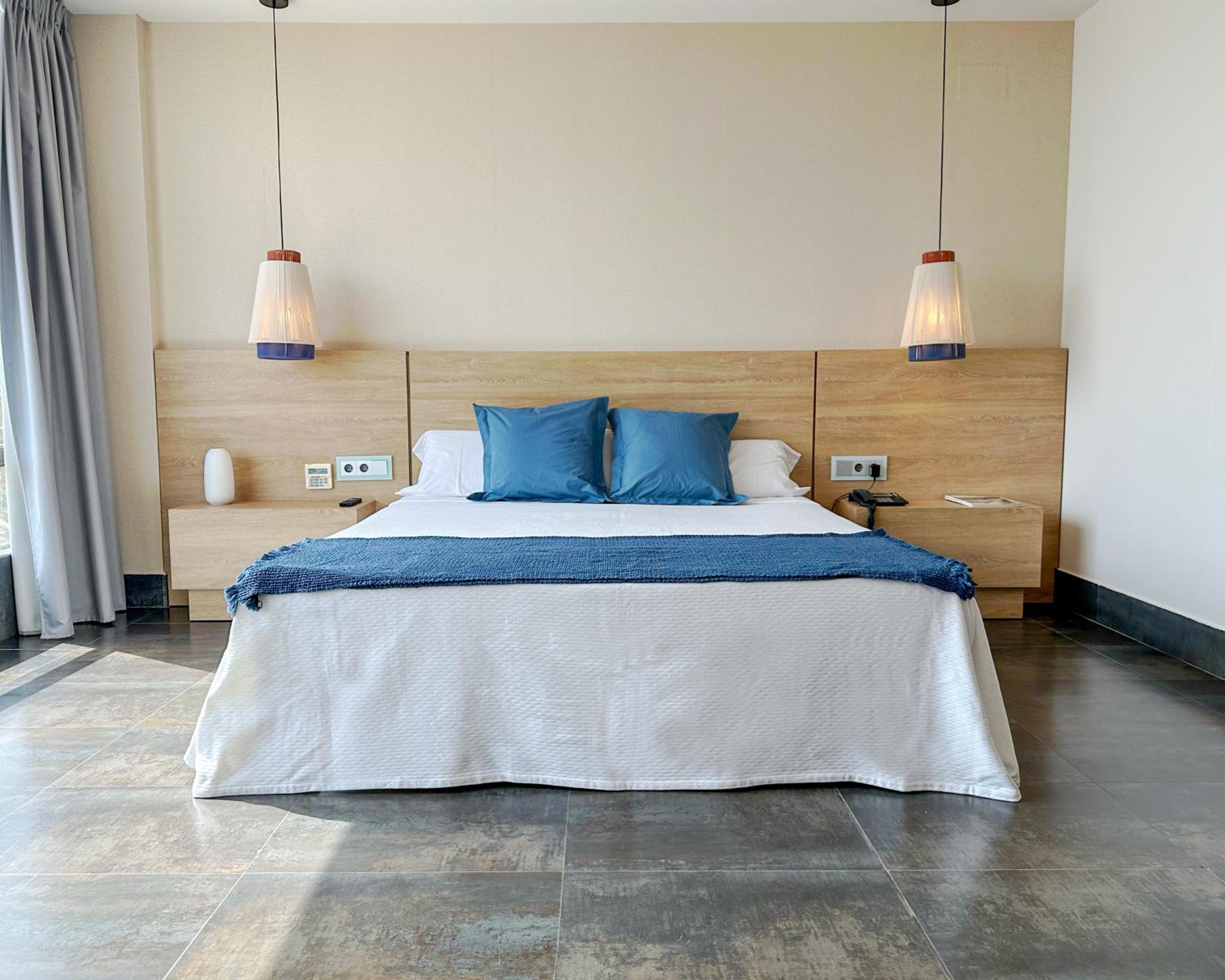 Suite with Sea Views - Photo 5