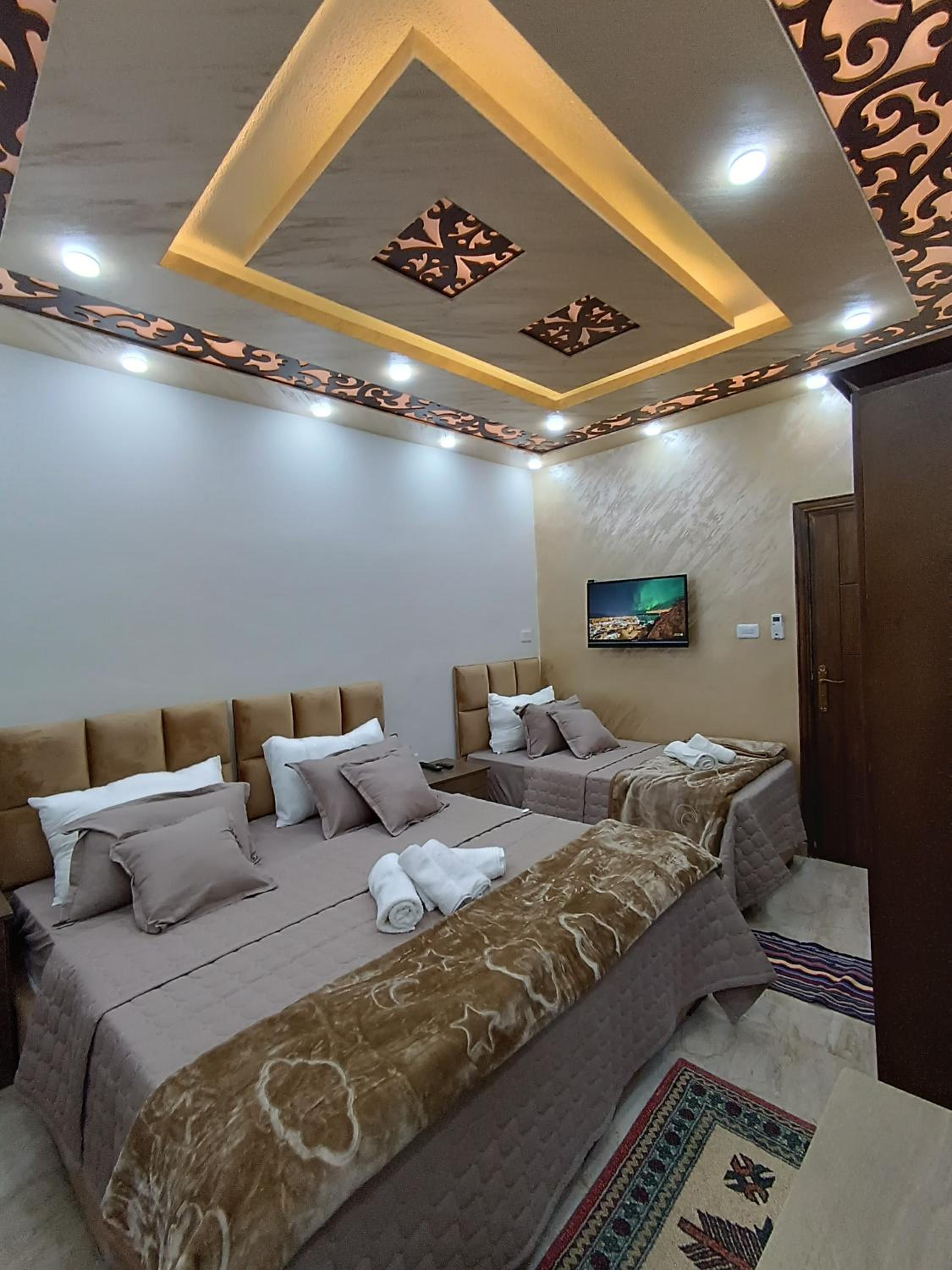 Triple Room with Private Bathroom photo 2