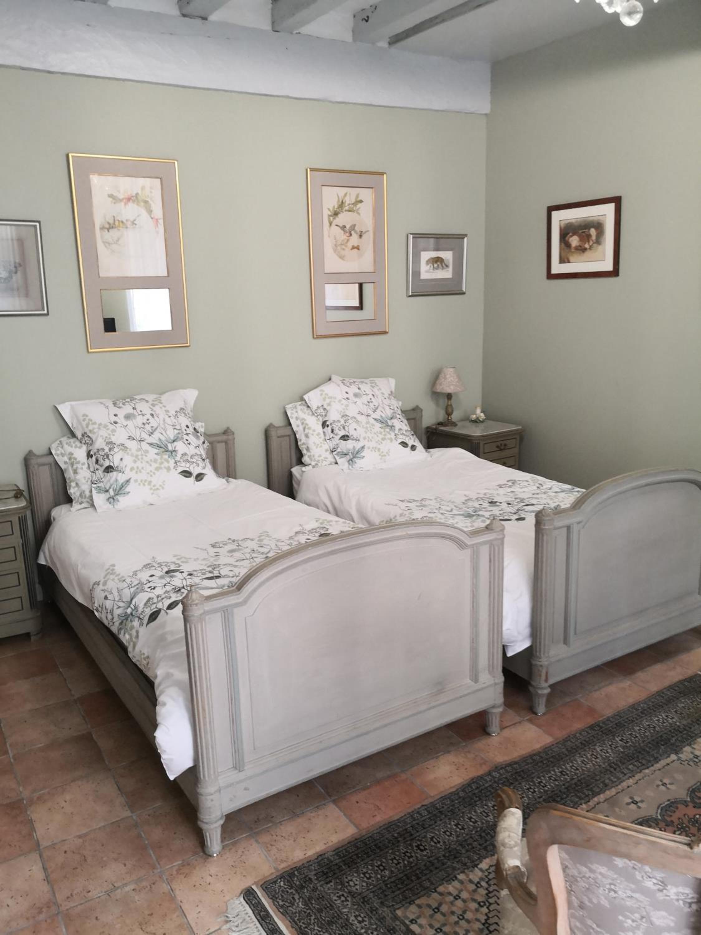 Twin Room - Photo 10
