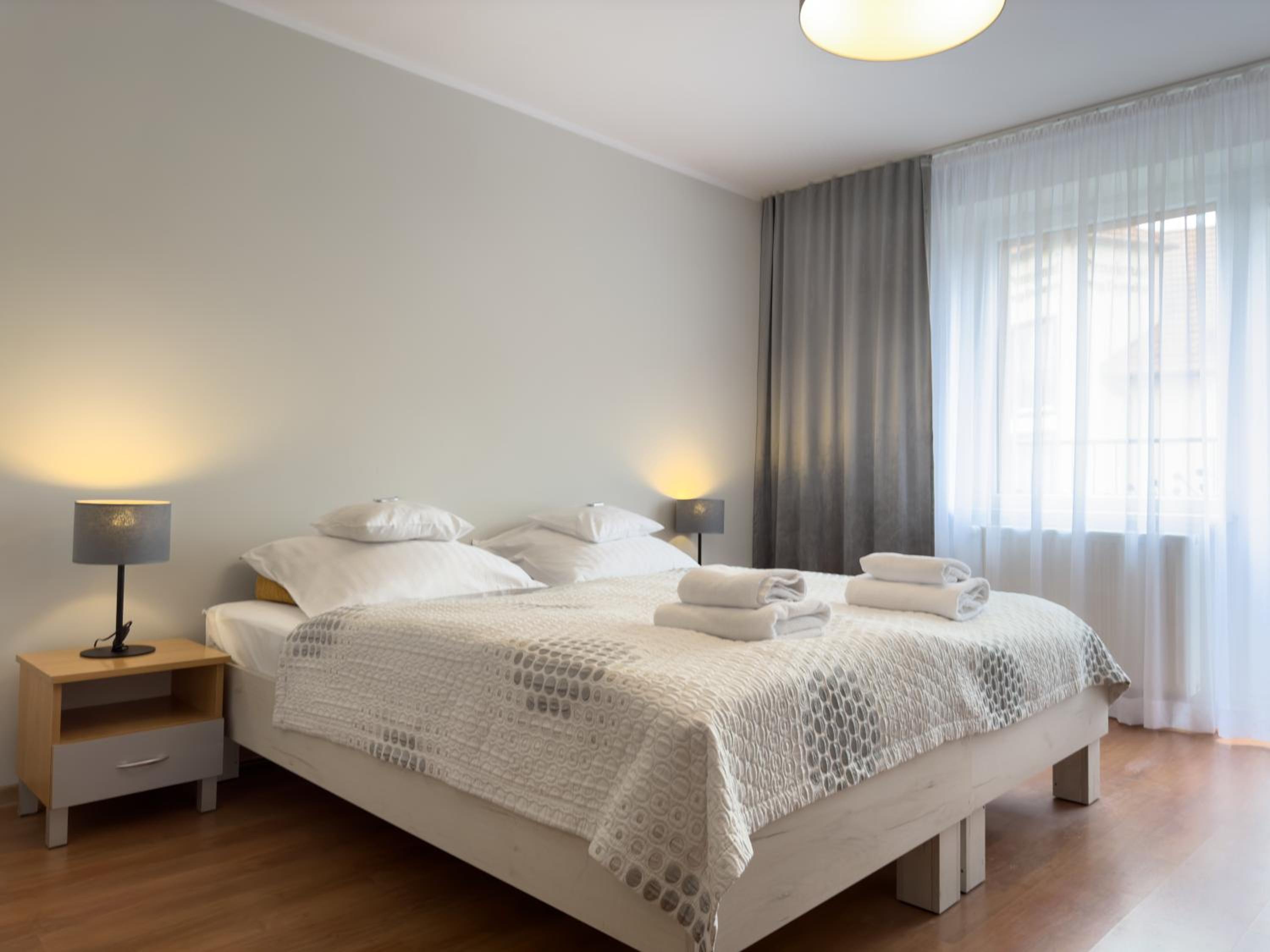 Large Double or Twin Room photo 1