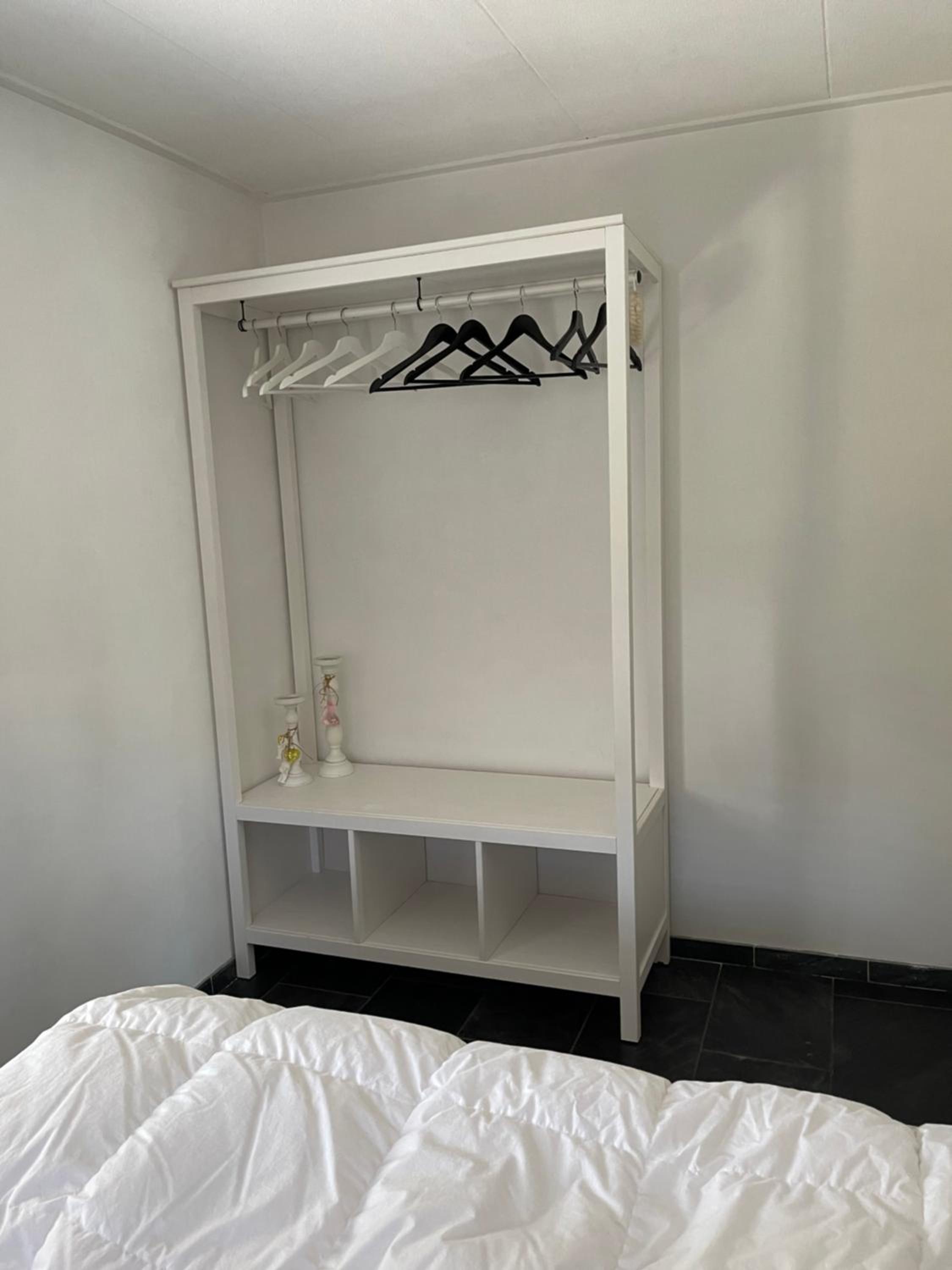Two-Bedroom House - Photo 4
