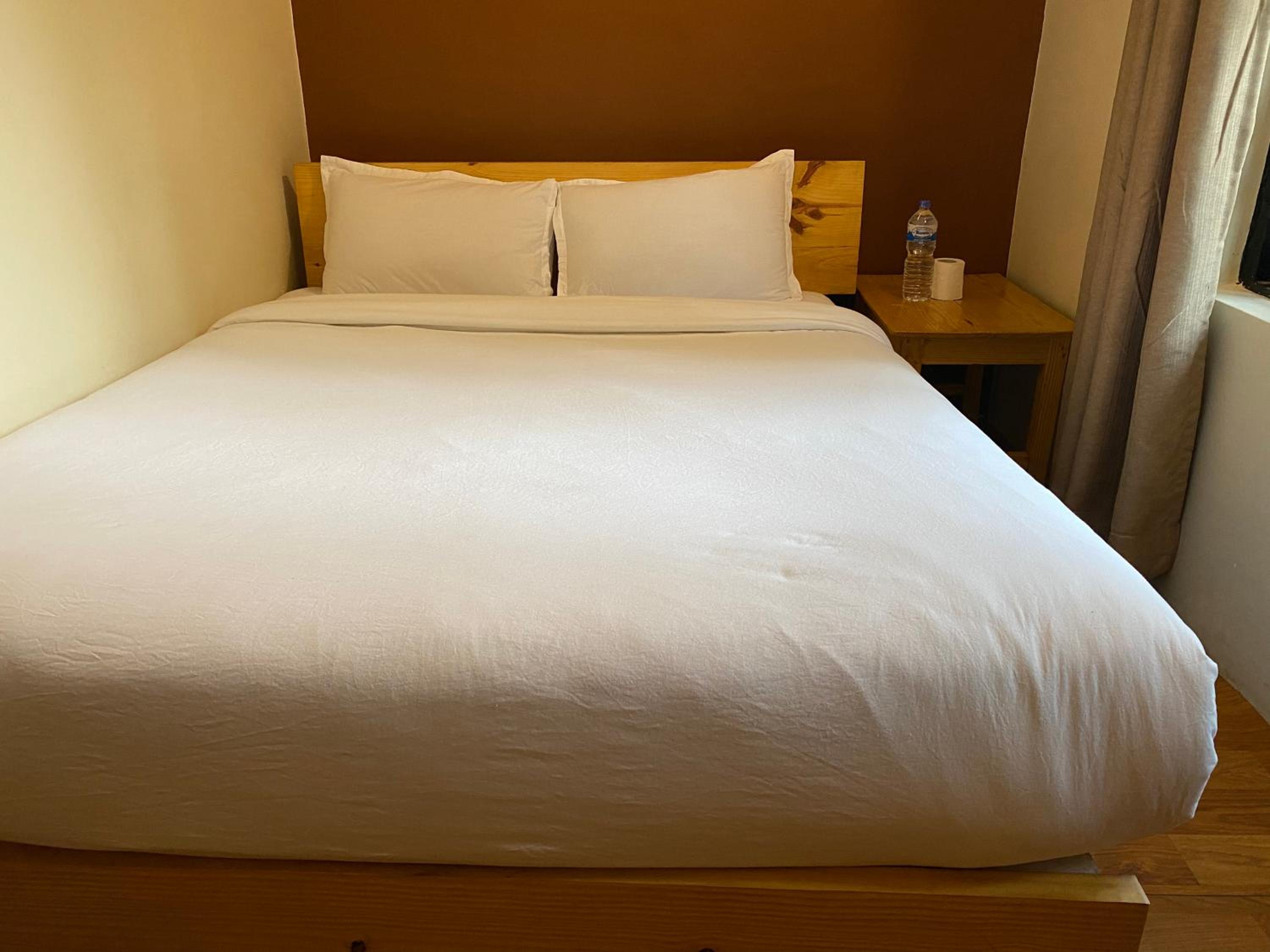 Double Room with Private Bathroom photo 2