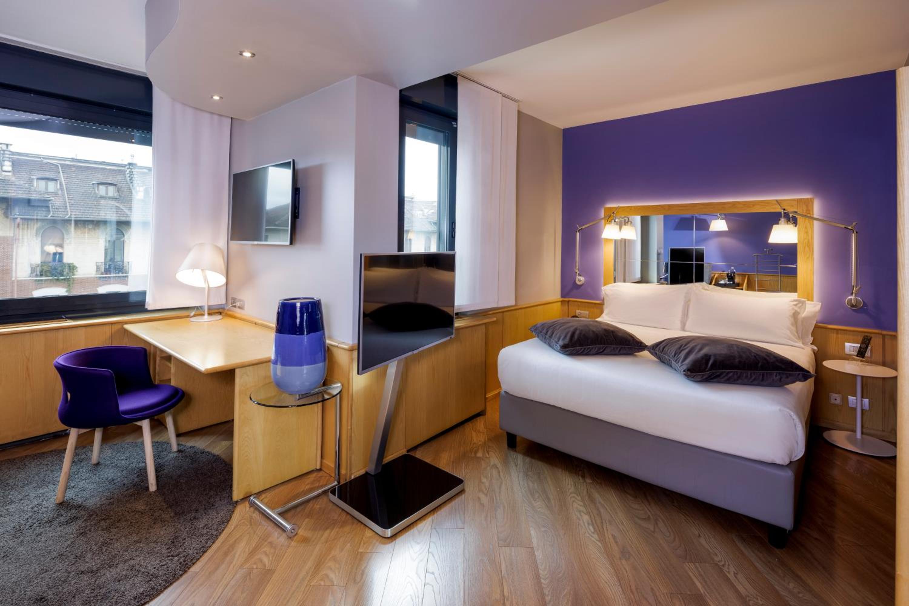 Junior Queen Suite with One Single Bed - Photo 4