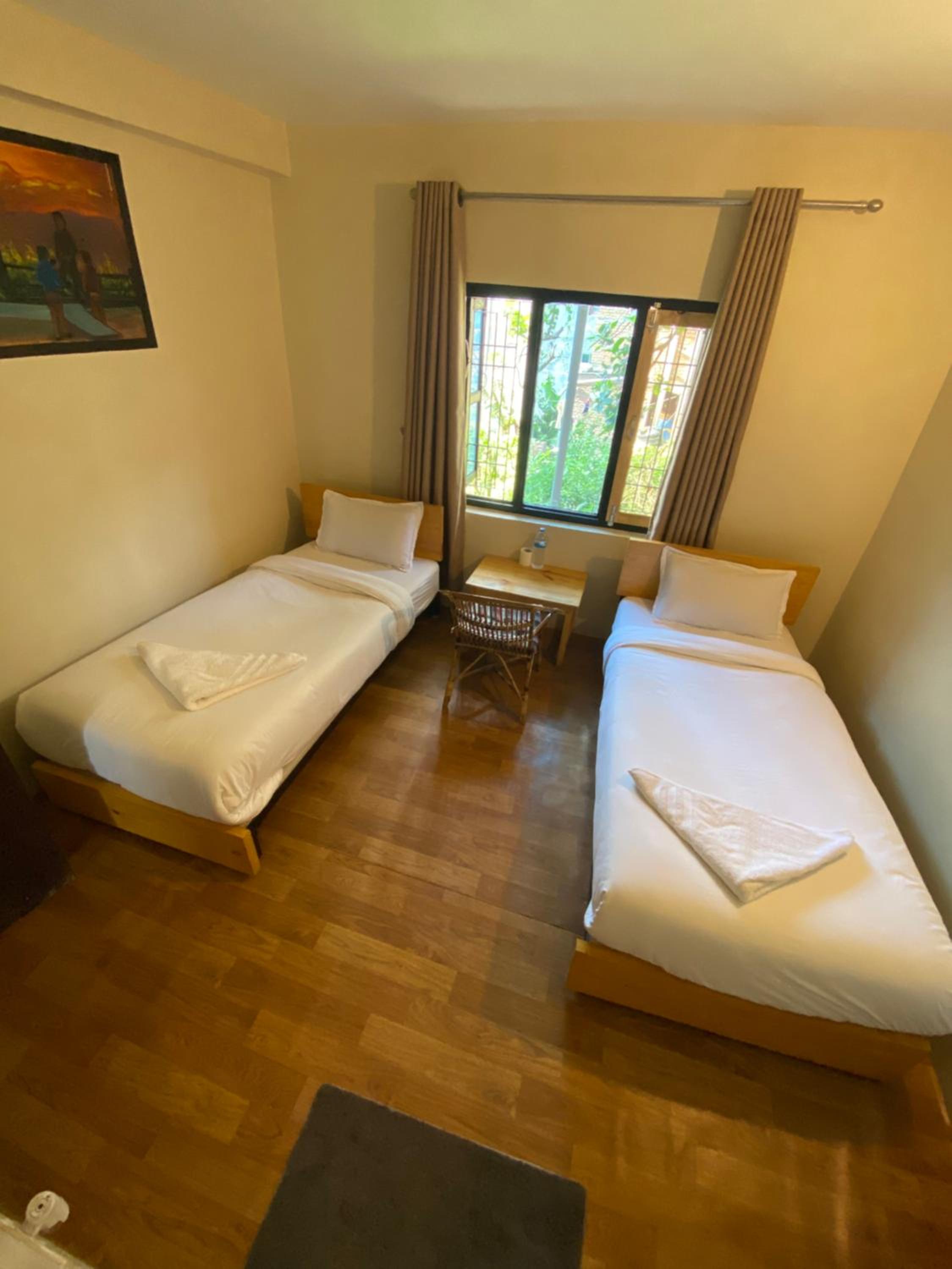 Twin Room with Bathroom photo 1