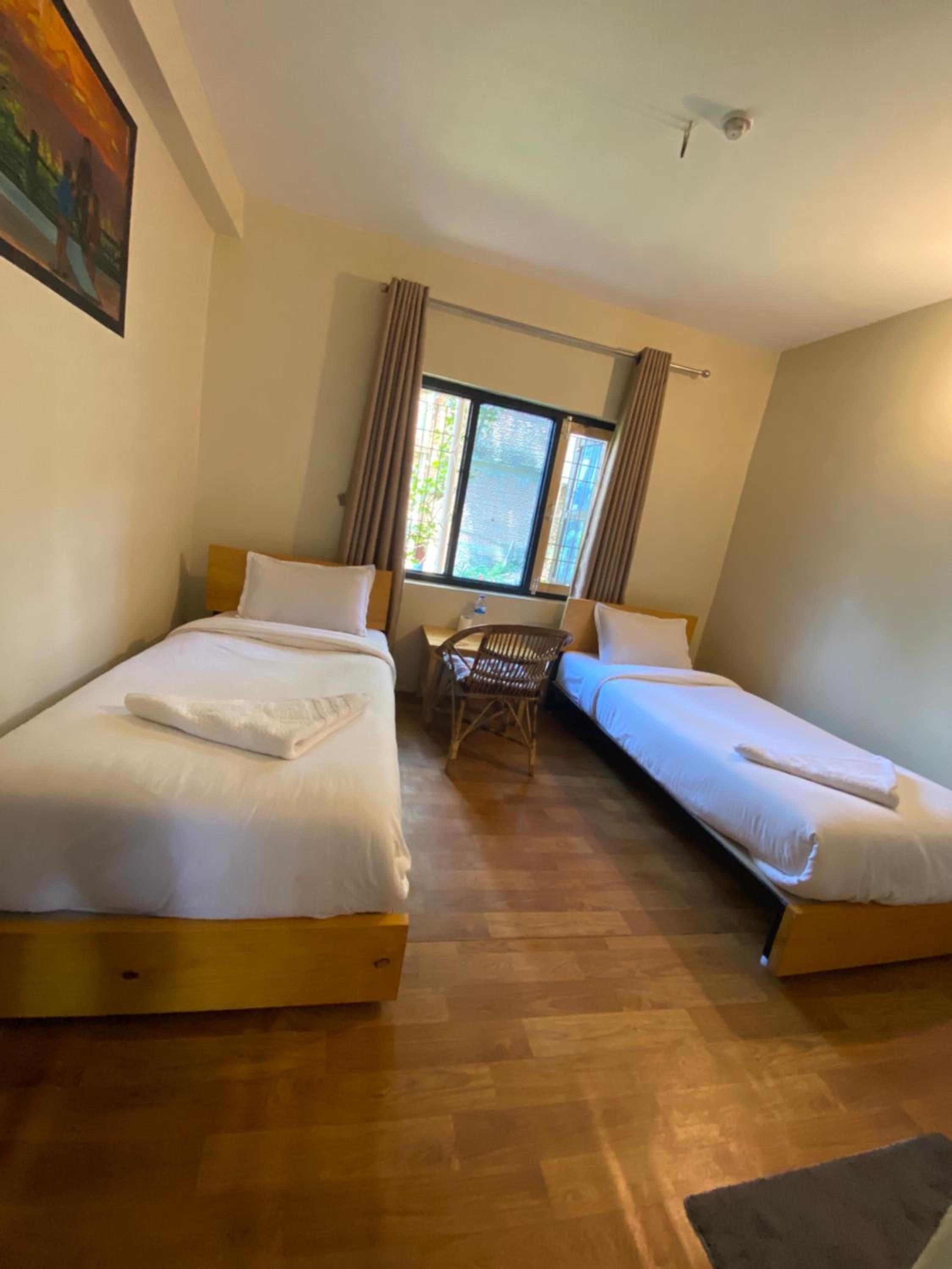 Twin Room with Bathroom photo 2