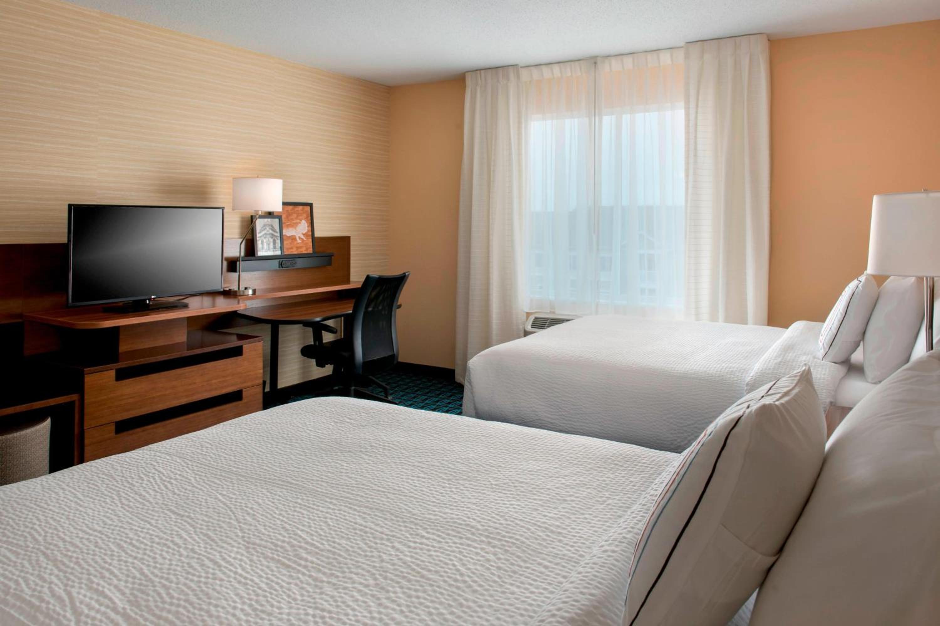 Double Queen Room - Photo 2