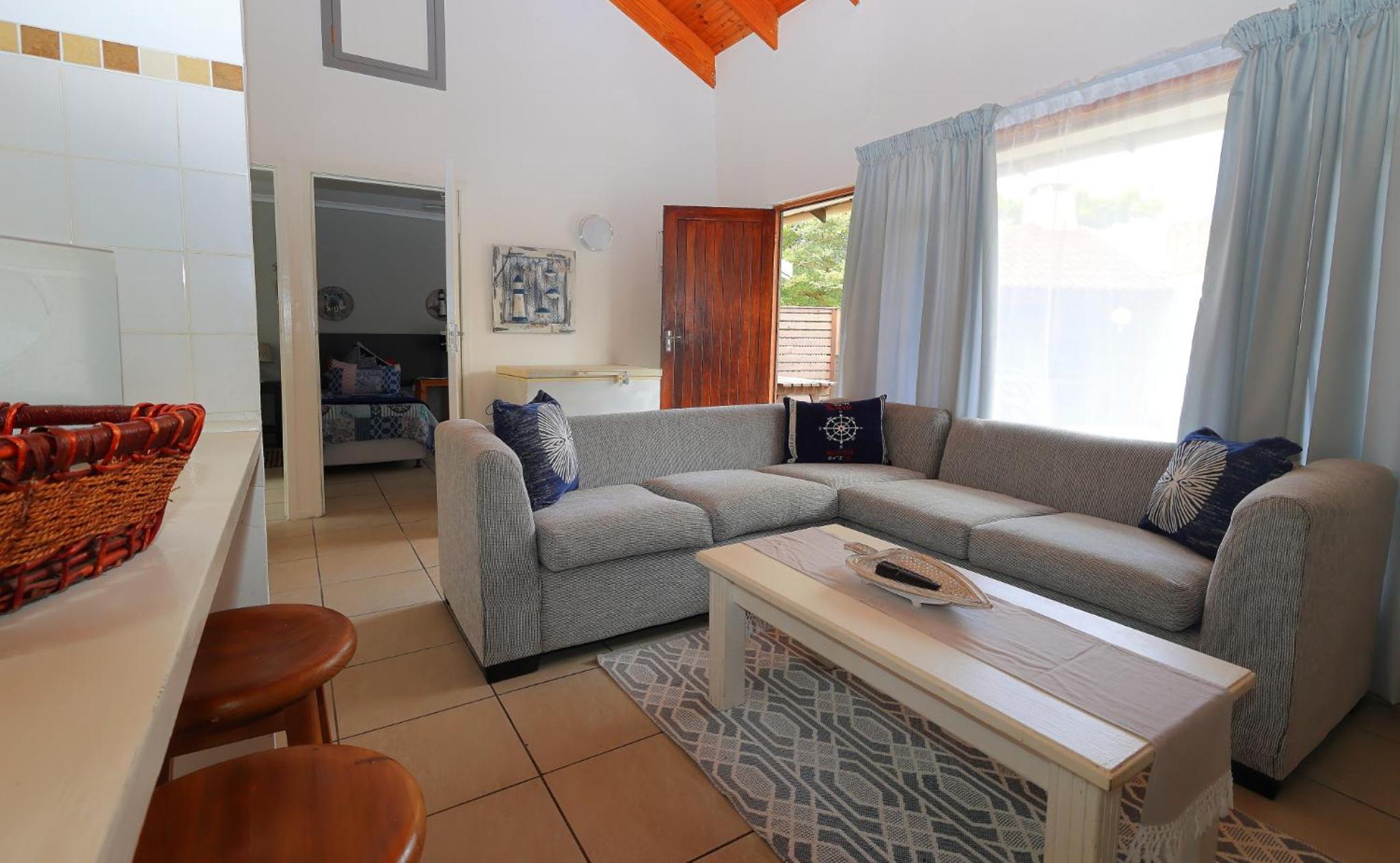 Two-Bedroom Apartment( 4 Adults ) photo 1