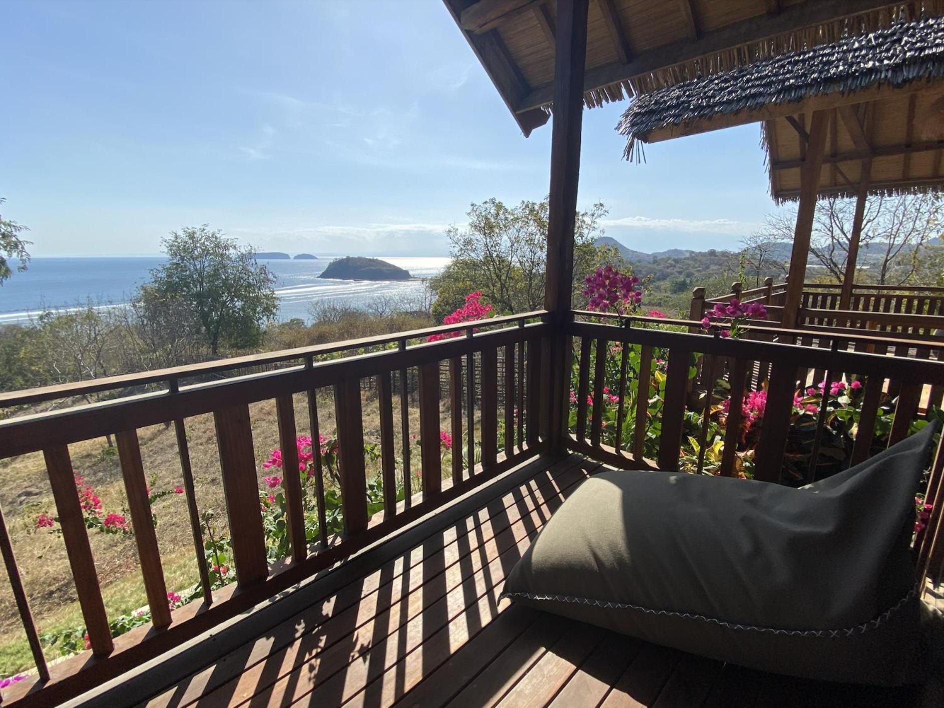 Deluxe Double Room with Sea View - Photo 3