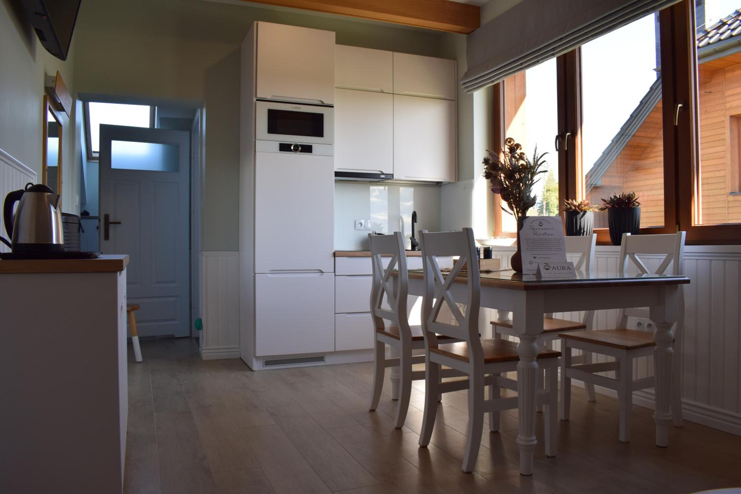 Apartment photo 2