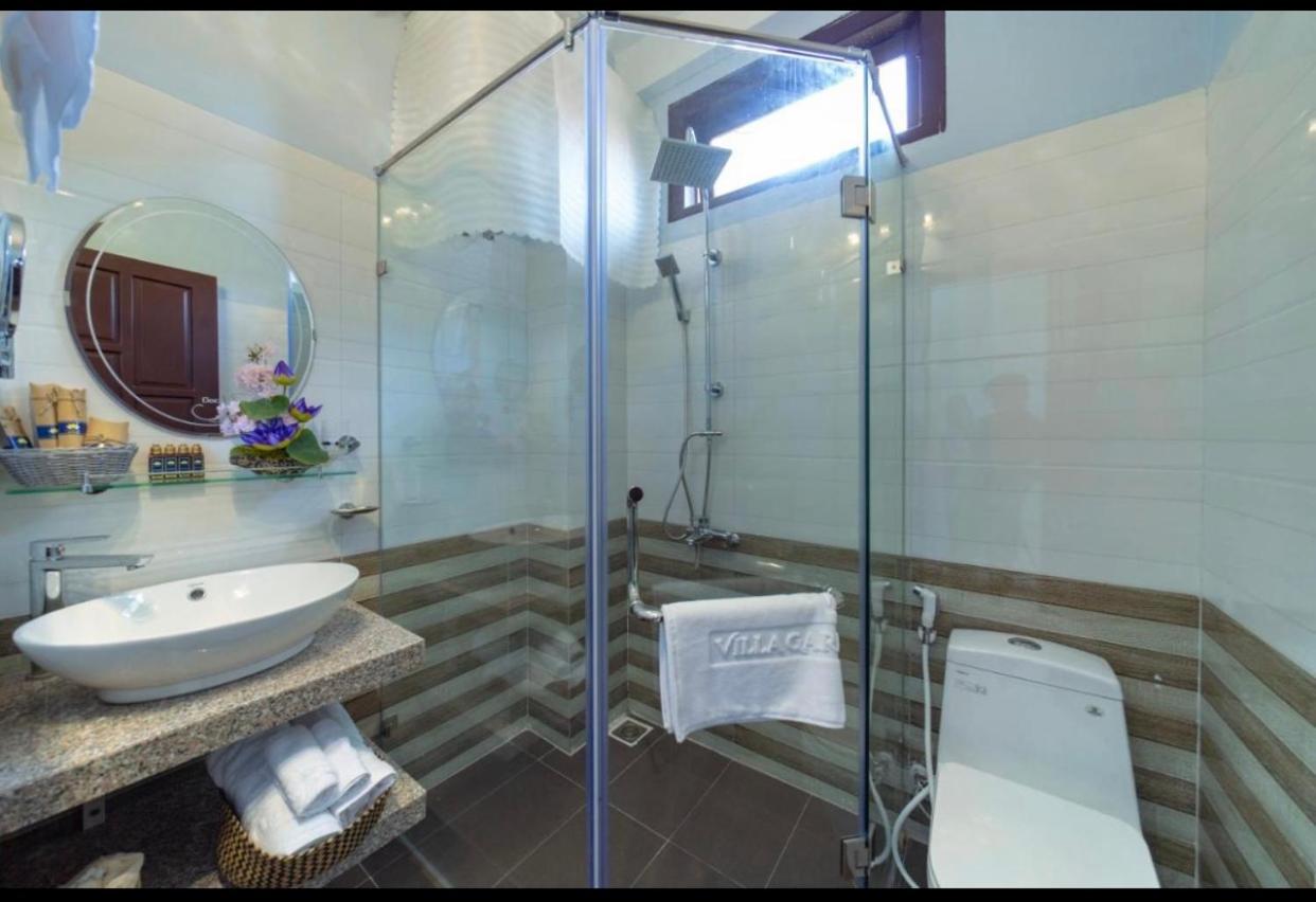 Villa with Private Pool - Photo 13