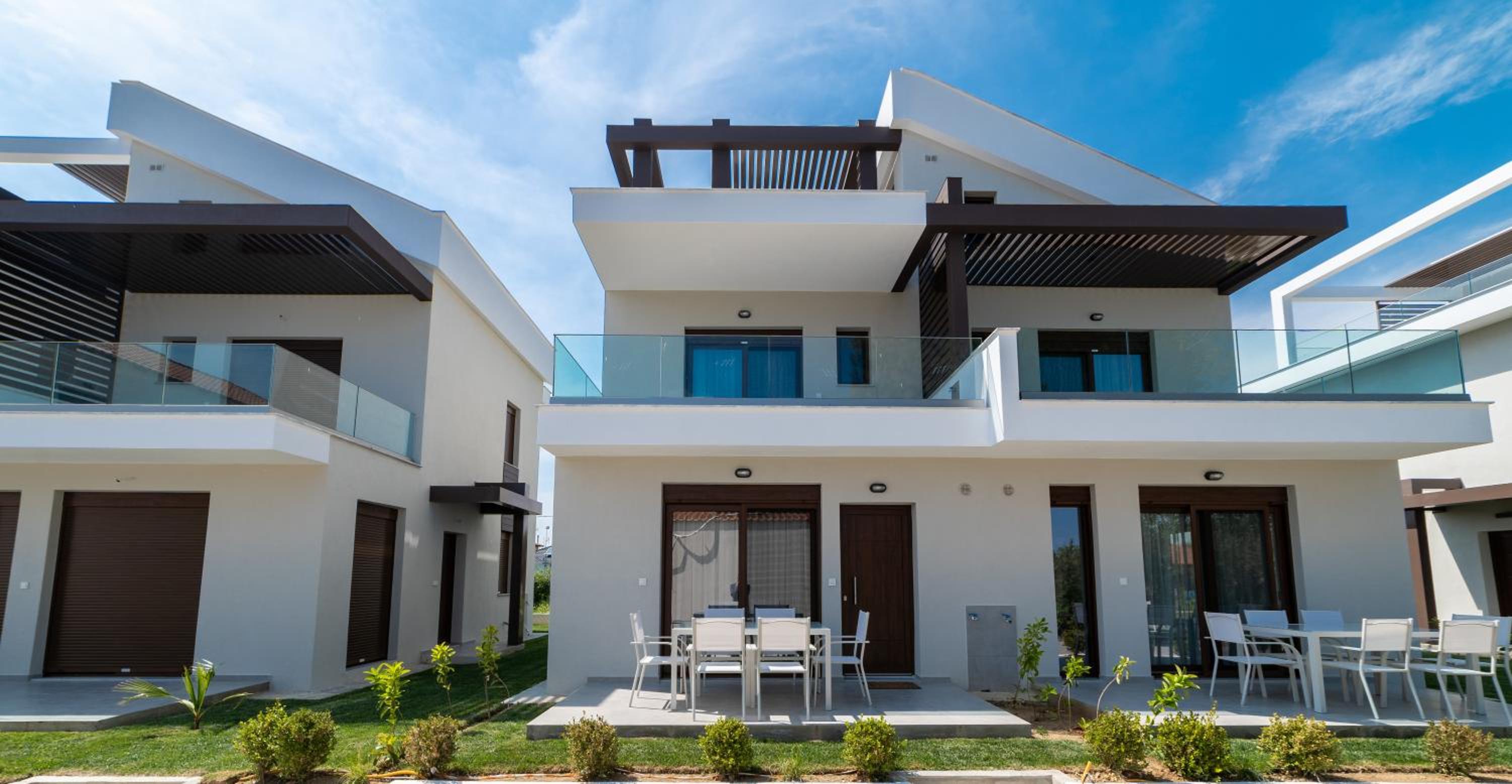 Two-Bedroom Villa - Photo 4