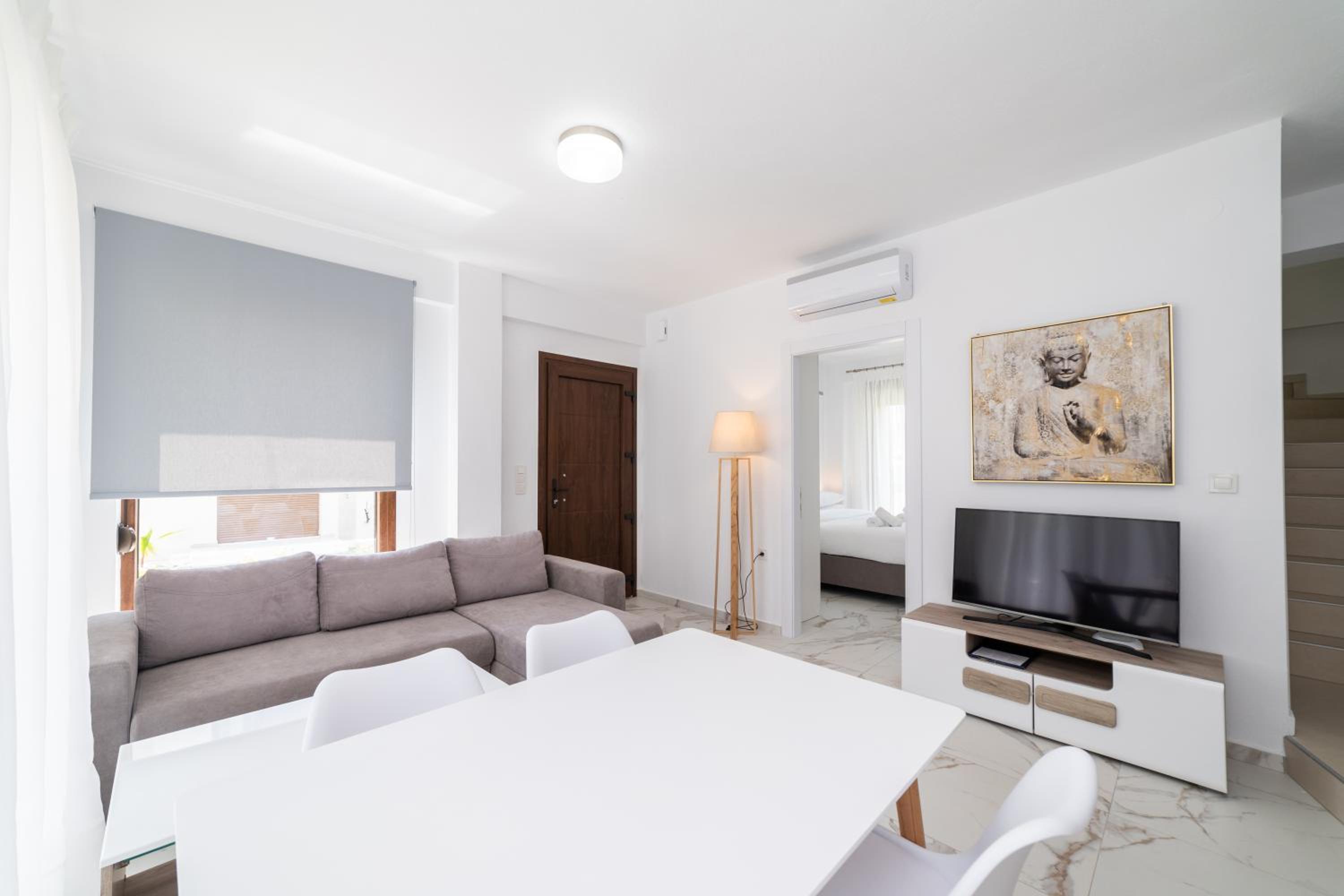 Two-Bedroom Villa - Photo 27