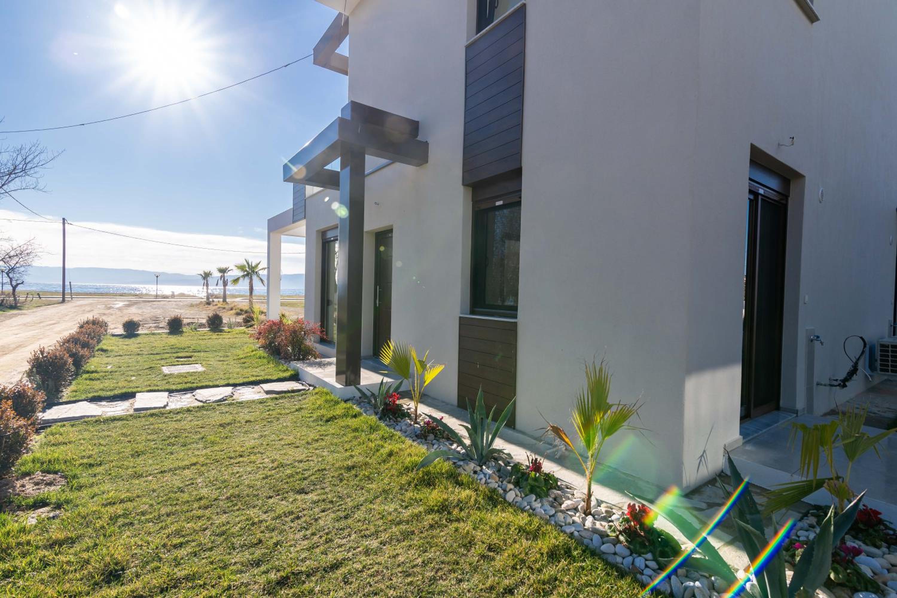 Two-Bedroom Villa - Photo 2
