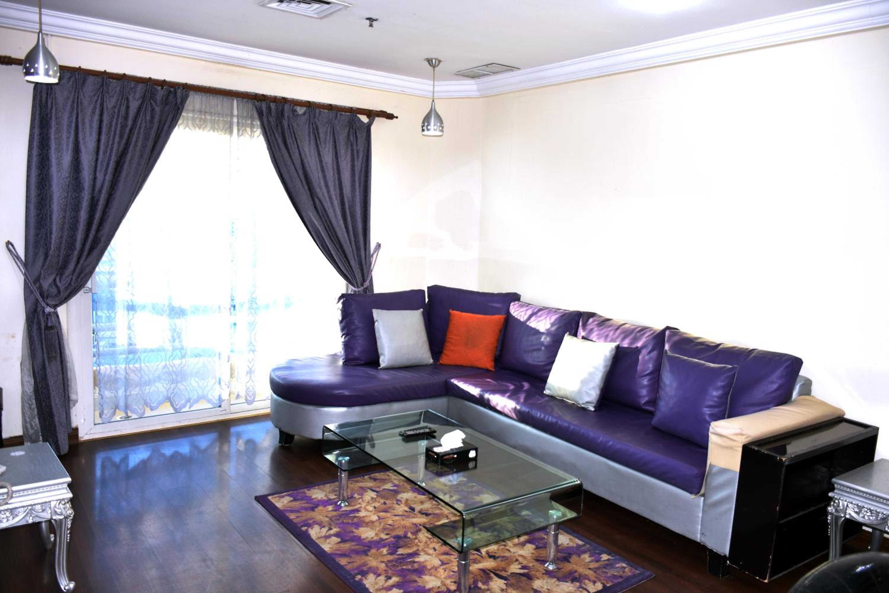 Deluxe Two-Bedroom Apartment - Photo 6
