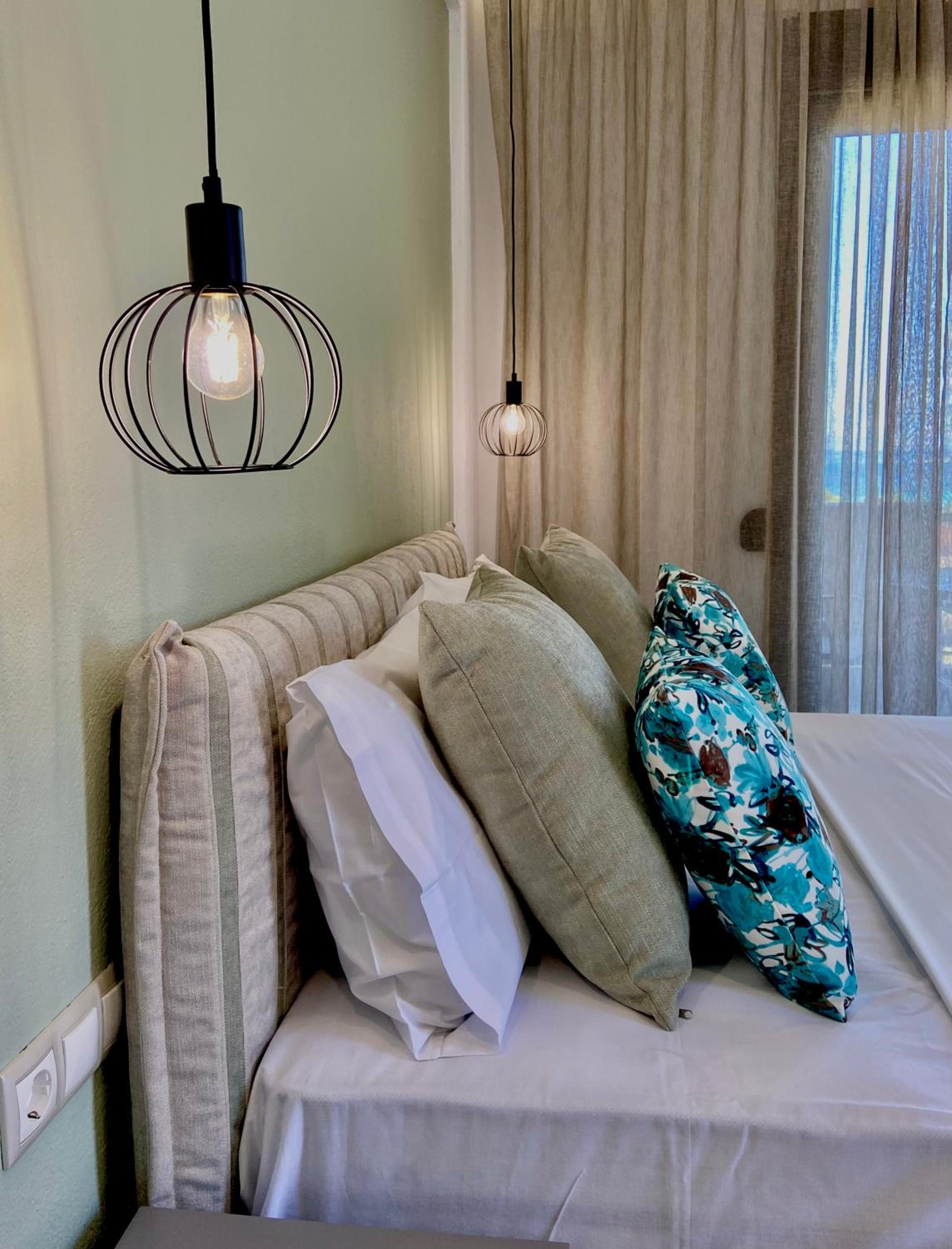 Deluxe Double Room with Balcony and Sea View