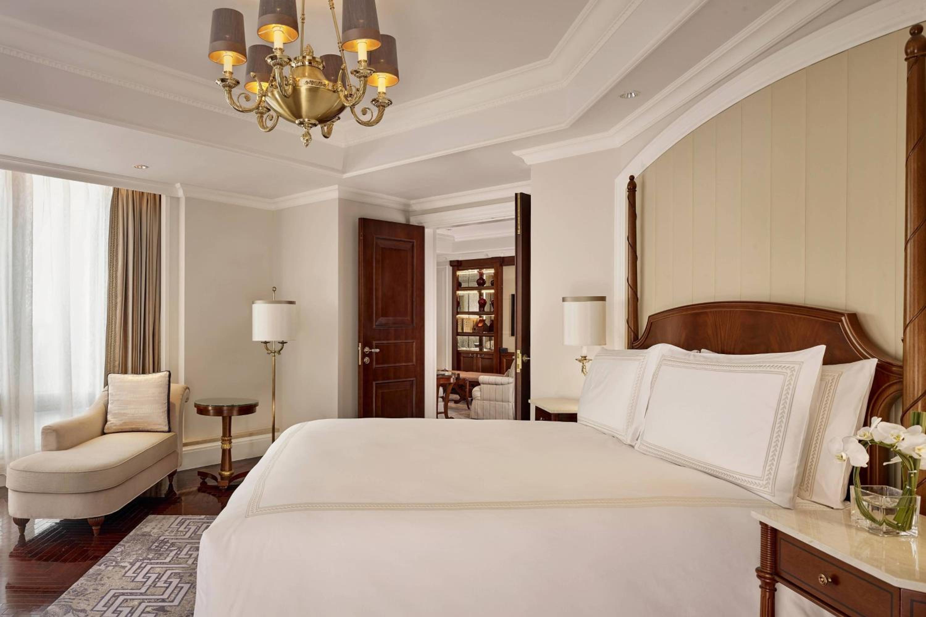 Club City View Suite - Photo 3