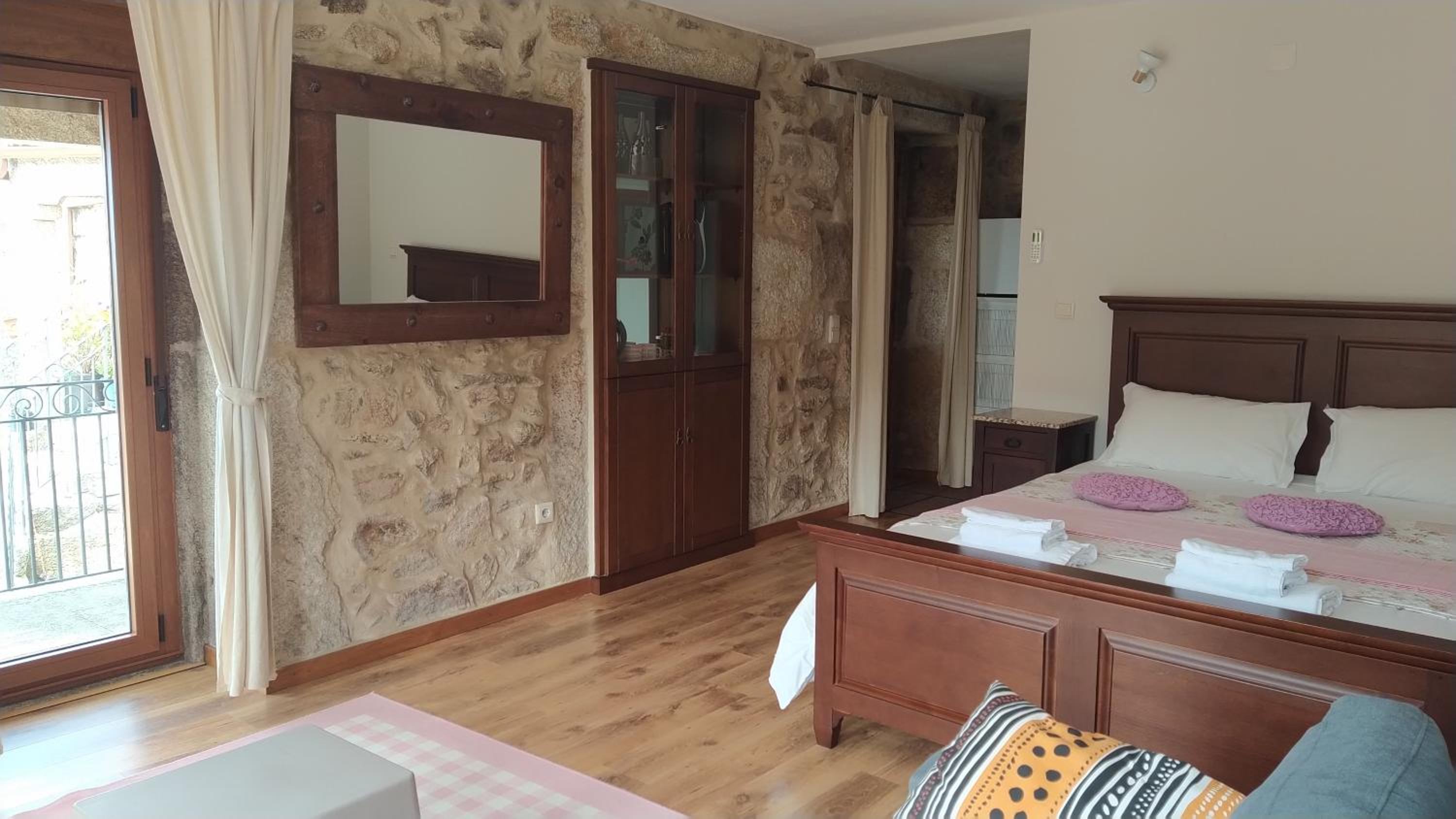 Basic Triple Room - Photo 3