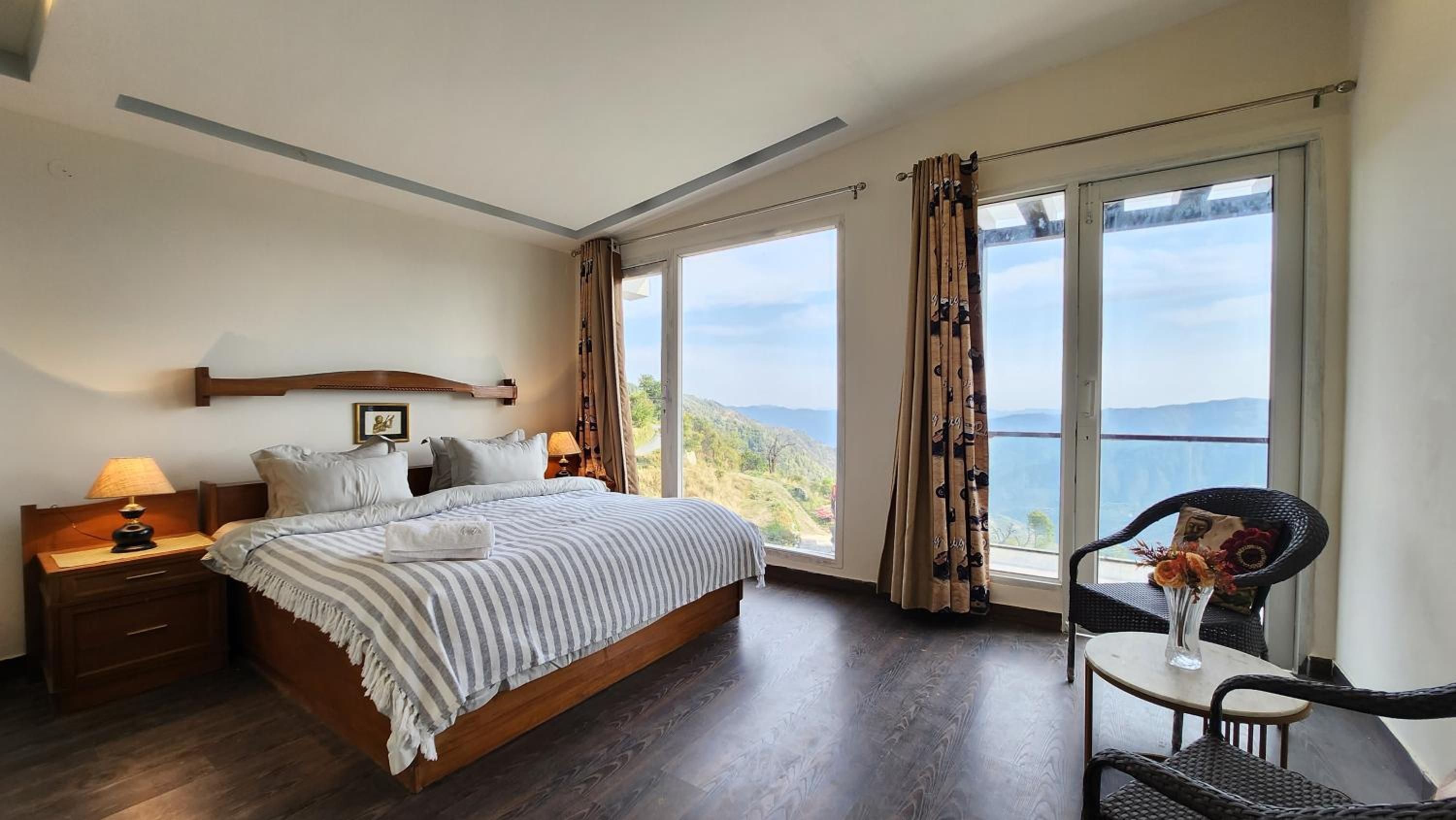 Three-Bedroom Chalet photo 1