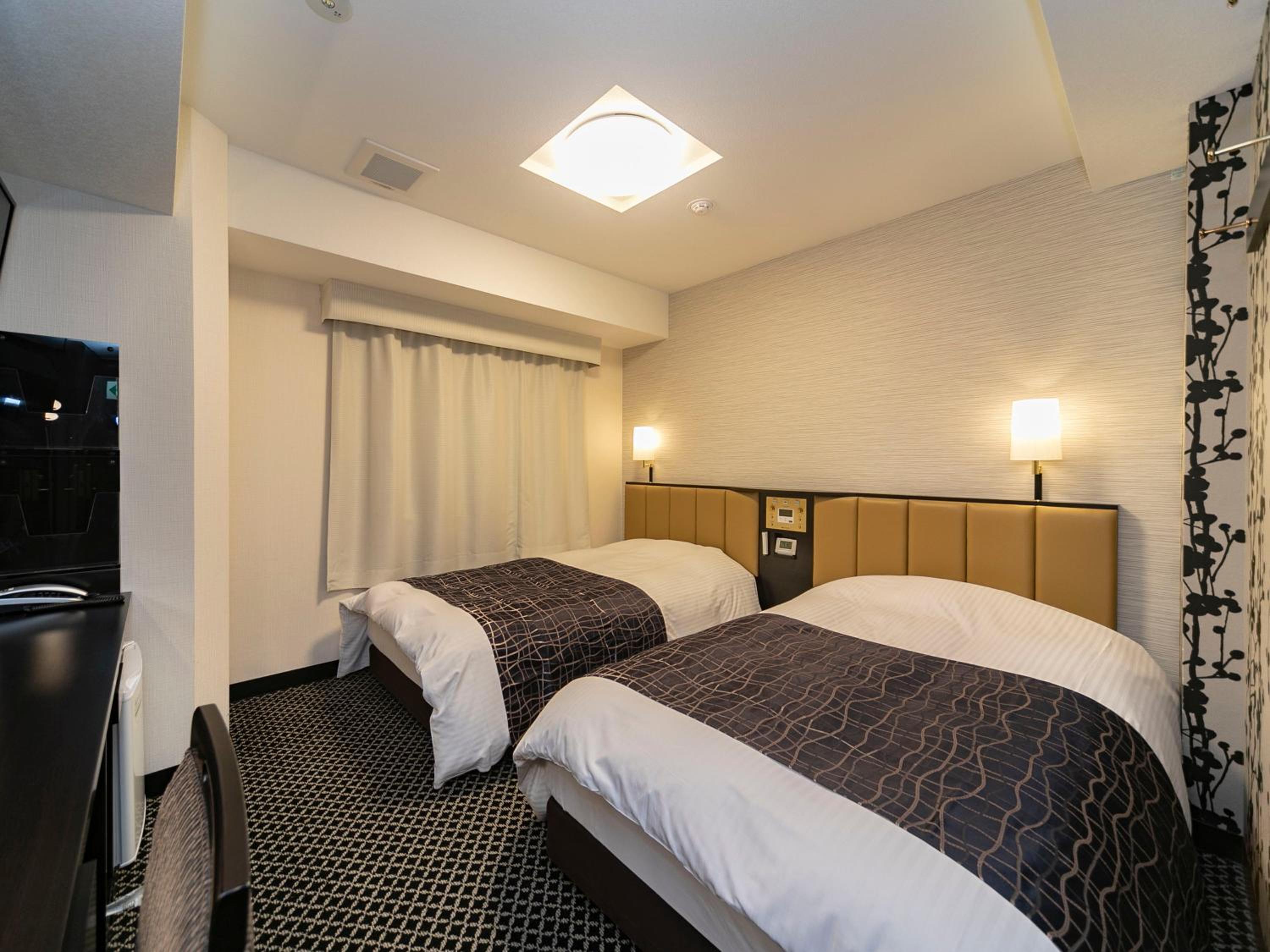 Twin Room - Non-Smoking