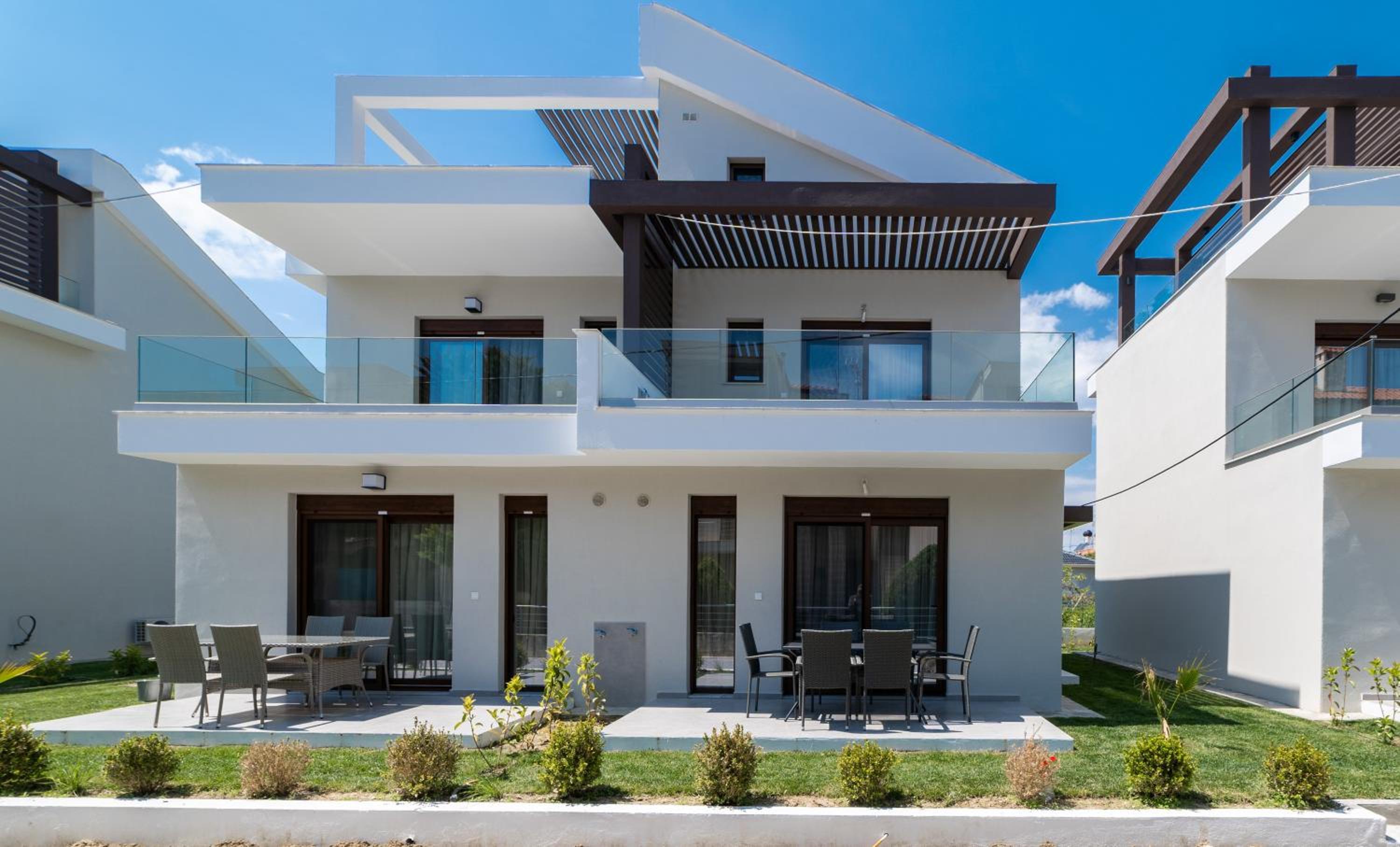 Two-Bedroom Villa - Photo 13