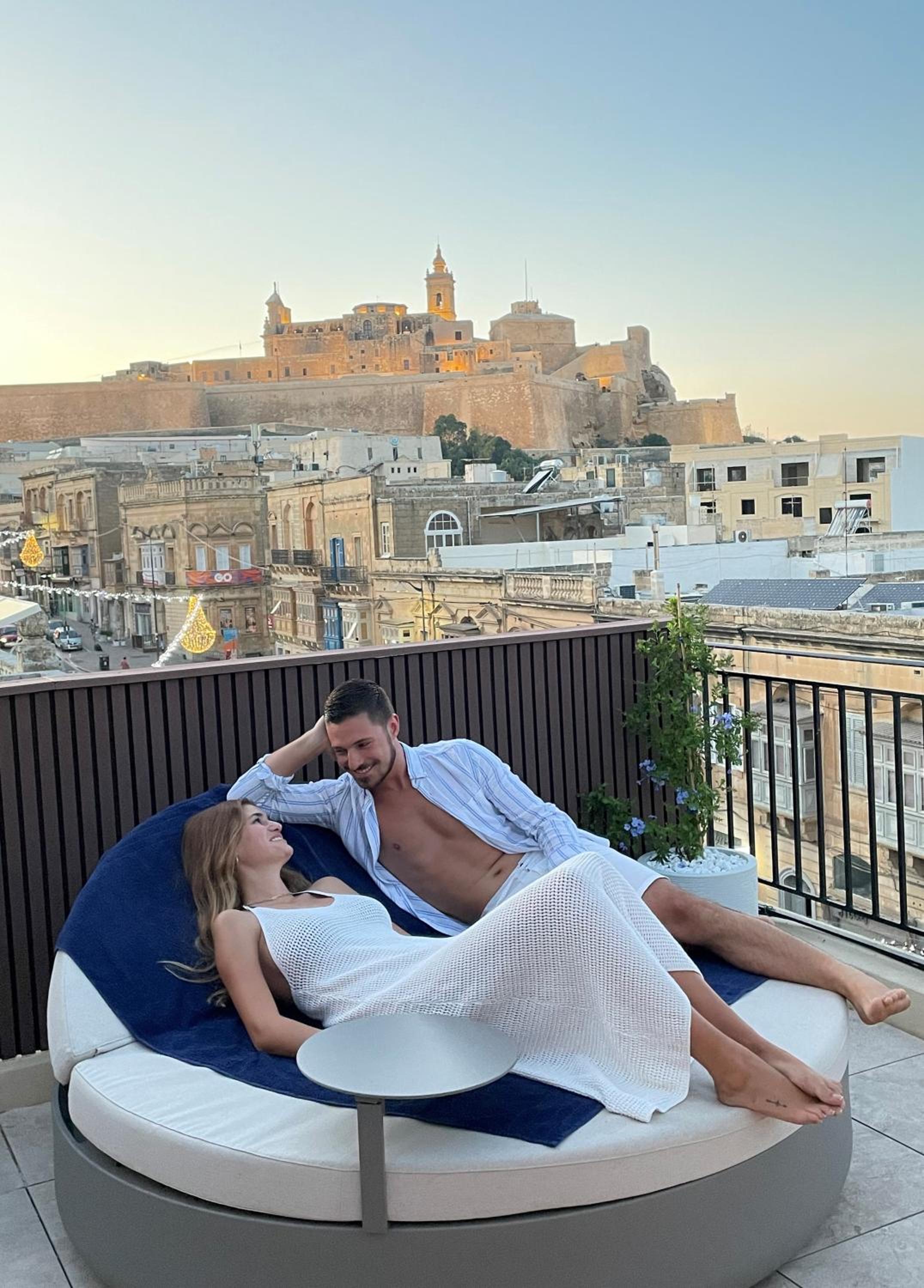 Executive Double Citadel View with Private Hot Tub, Sauna and Hammam, photo 6