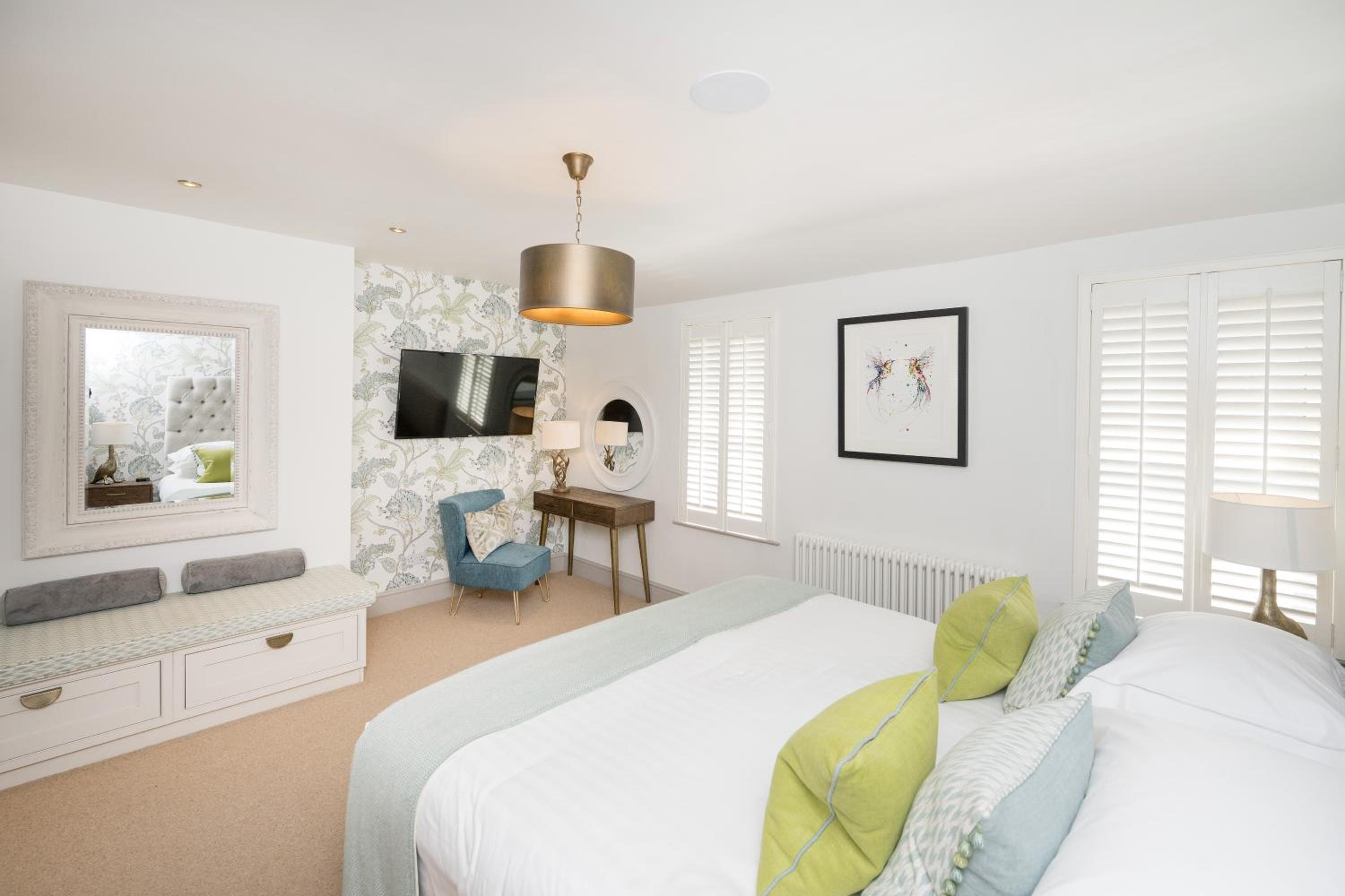 Three-Bedroom House photo 1